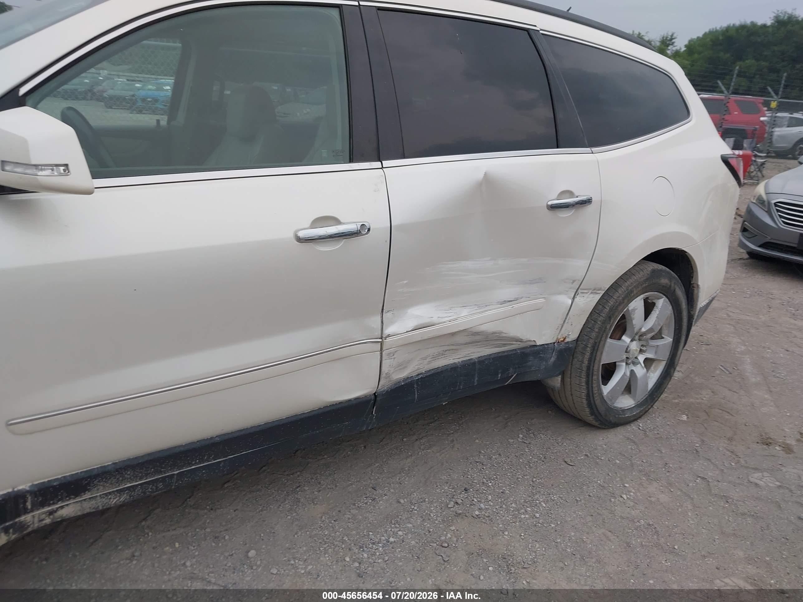 2014 Chevrolet Traverse Ltz White vin: 1GNKVJKDXEJ376116