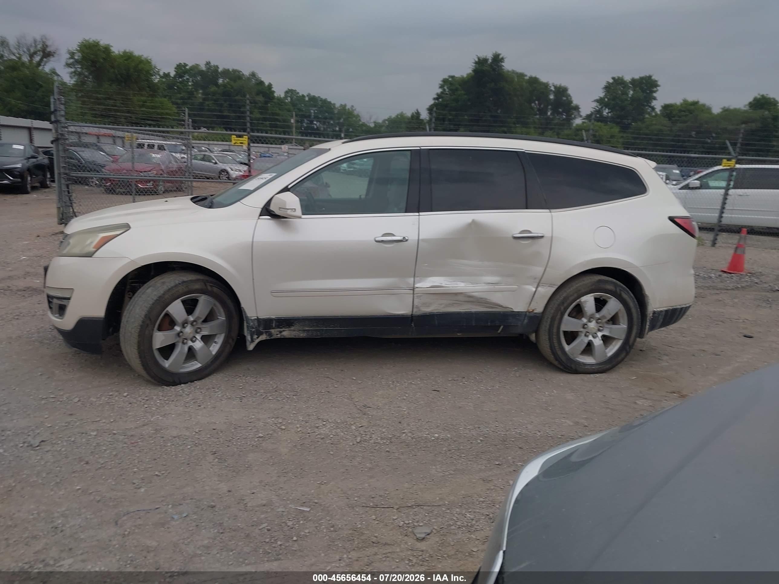 2014 Chevrolet Traverse Ltz White vin: 1GNKVJKDXEJ376116
