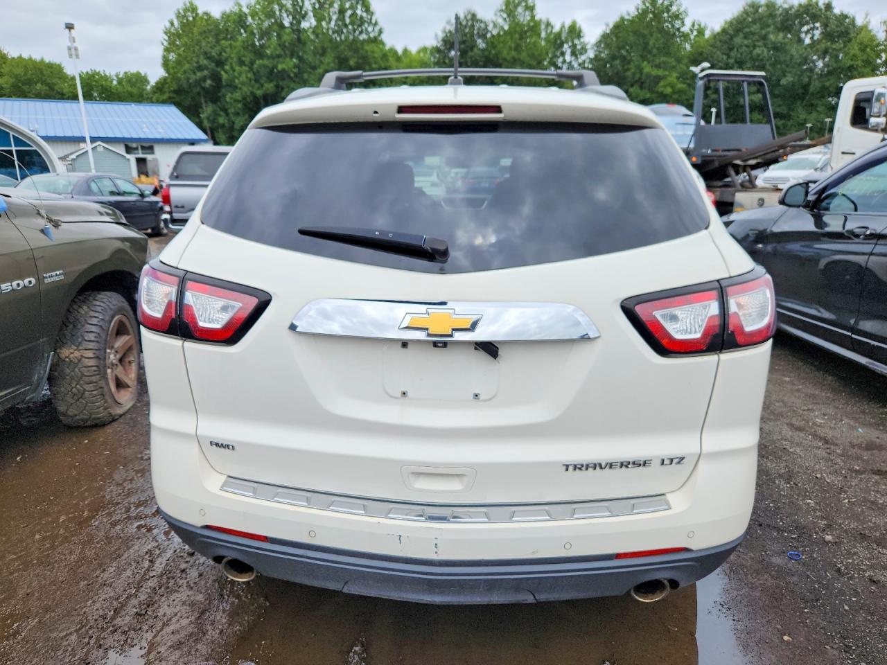 2015 Chevrolet Traverse Ltz Белый vin: 1GNKVJKDXFJ171302
