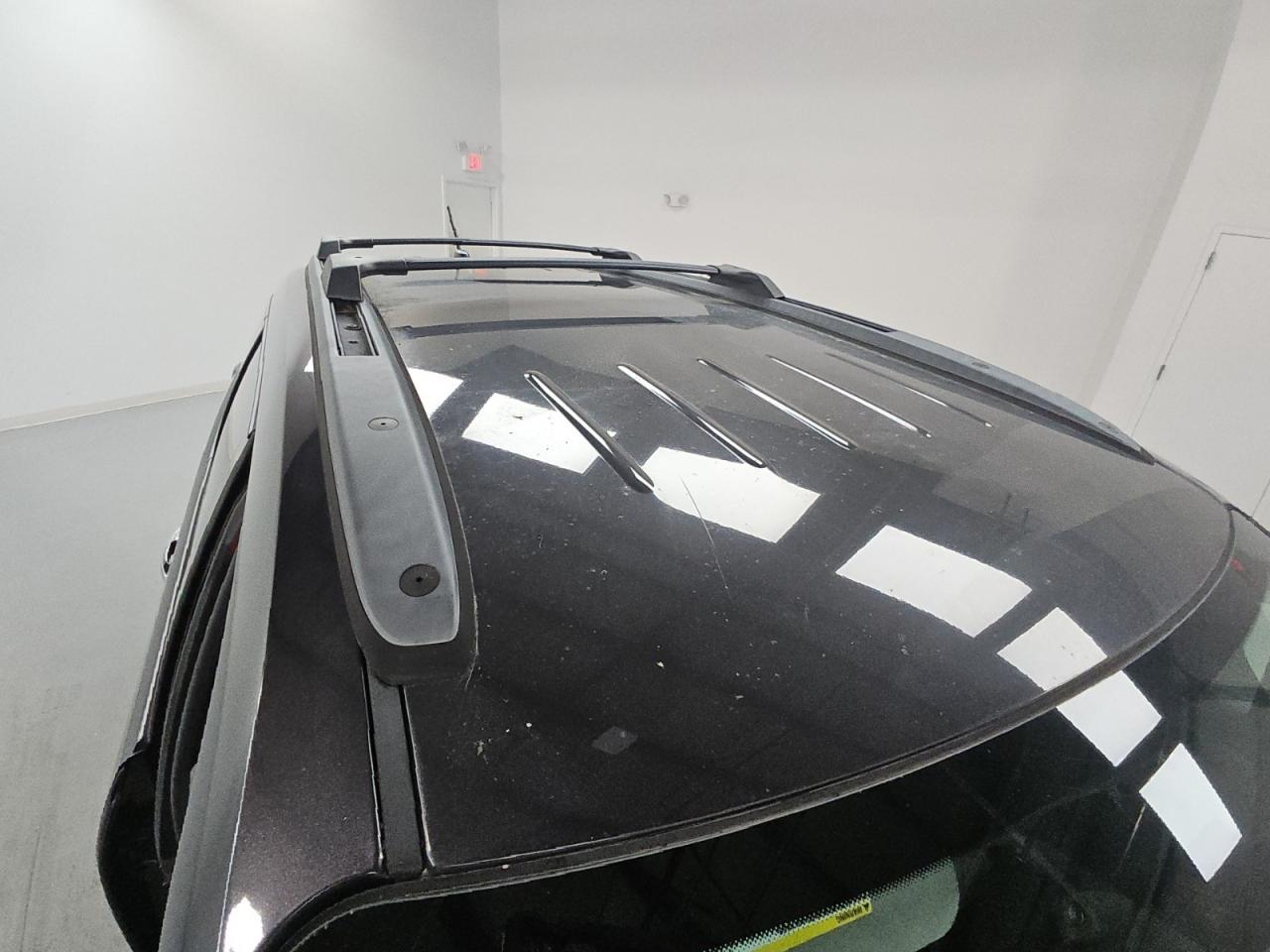 2015 Chevrolet Traverse Ltz Black vin: 1GNKVJKDXFJ307590 Damage: Roof, Light Scratch, 4 To 5 Inches