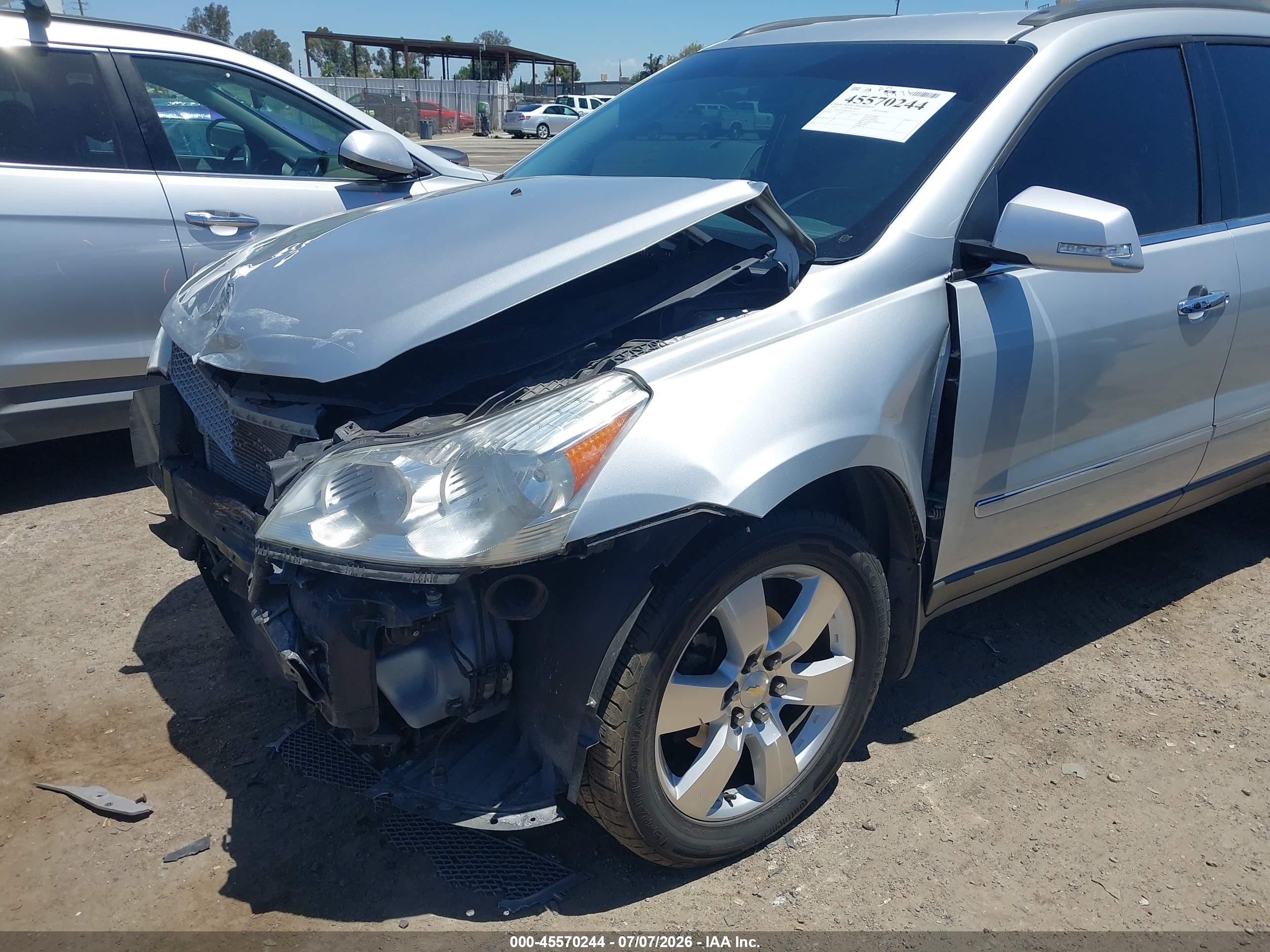 2012 Chevrolet Traverse Ltz Silver vin: 1GNKVLED0CJ102136