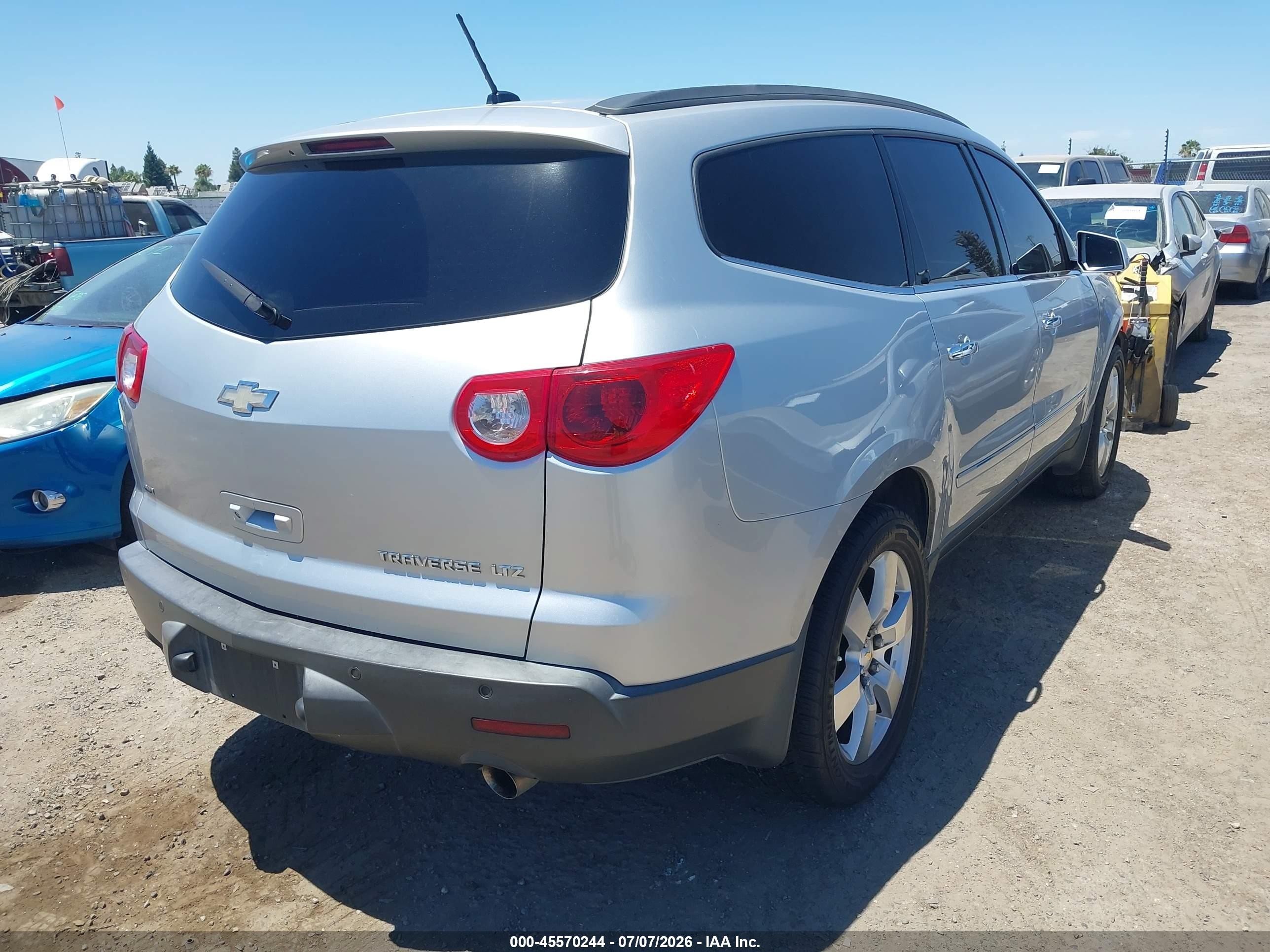 2012 Chevrolet Traverse Ltz Silver vin: 1GNKVLED0CJ102136