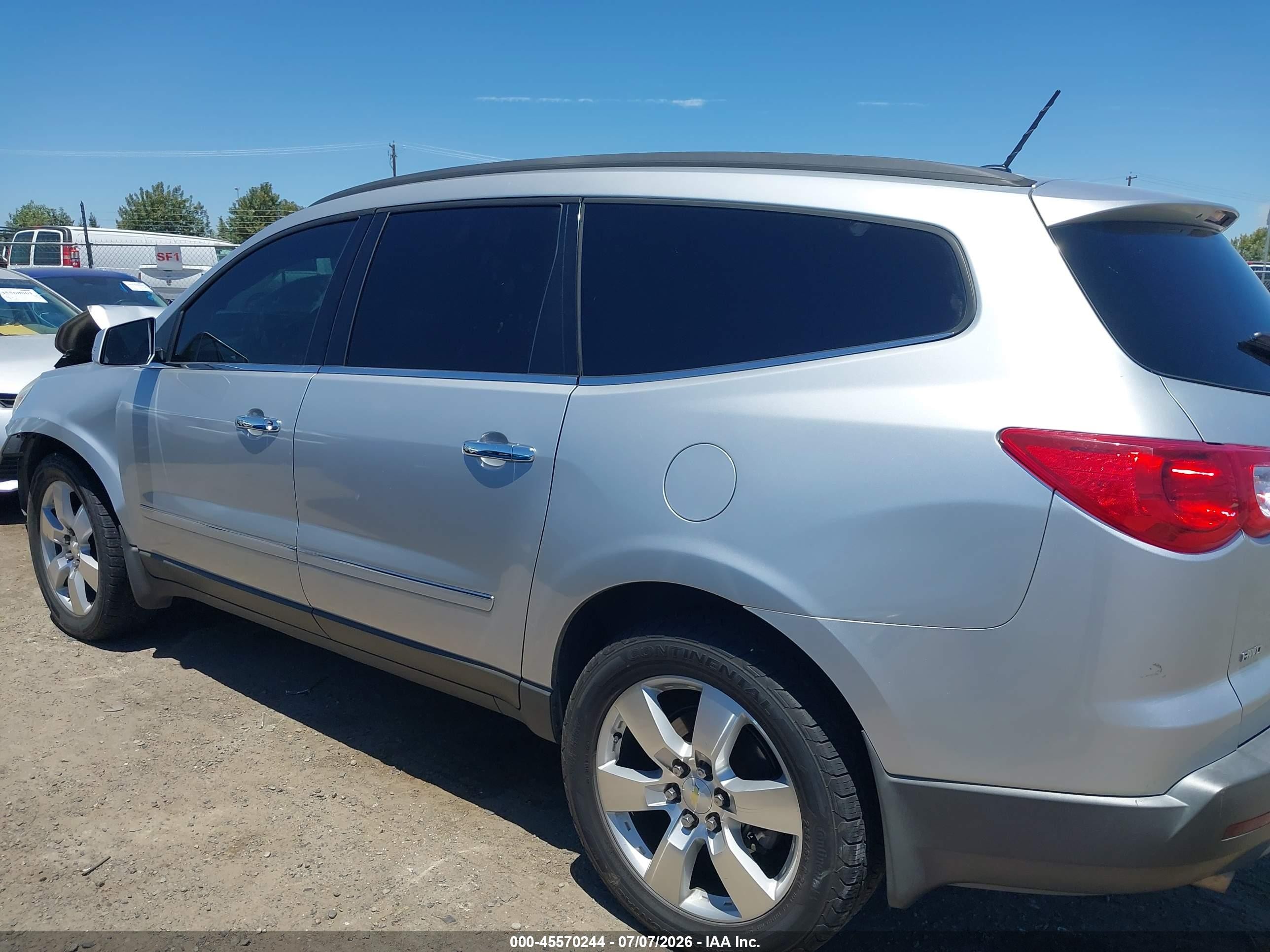 2012 Chevrolet Traverse Ltz Silver vin: 1GNKVLED0CJ102136