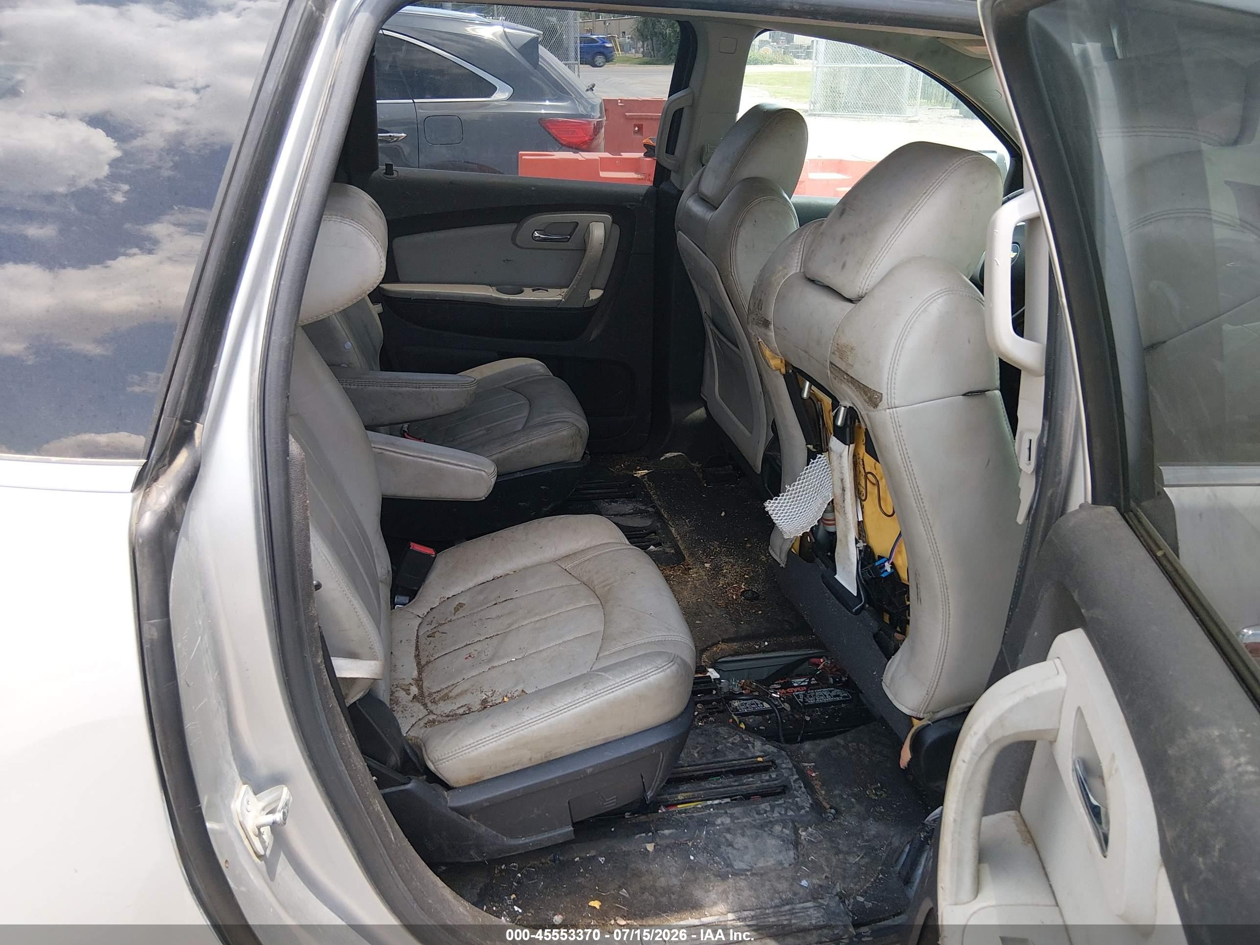 2011 Chevrolet Traverse Ltz Silver vin: 1GNKVLED2BJ118028