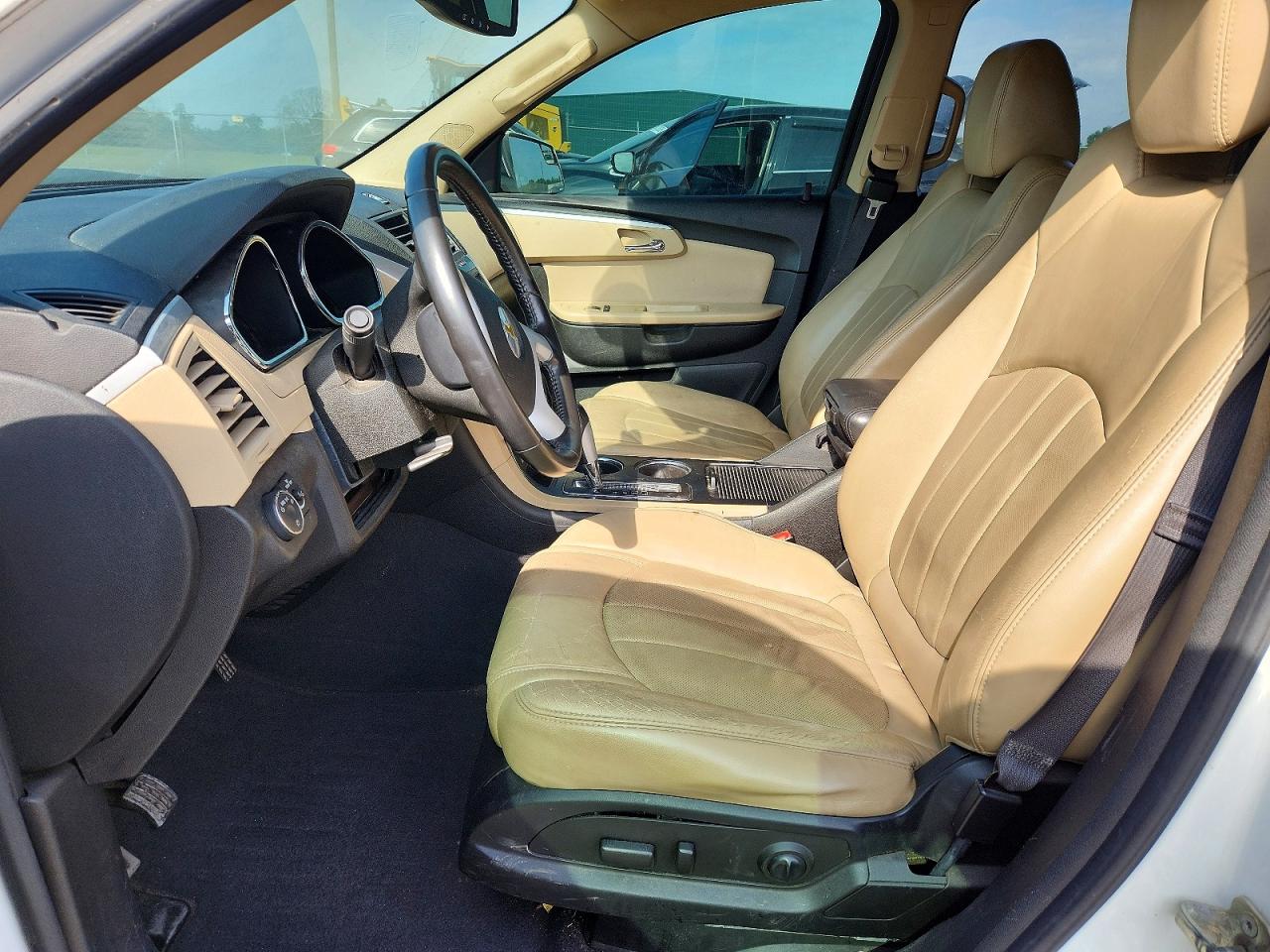 2011 Chevrolet Traverse Ltz White vin: 1GNKVLED2BJ197202