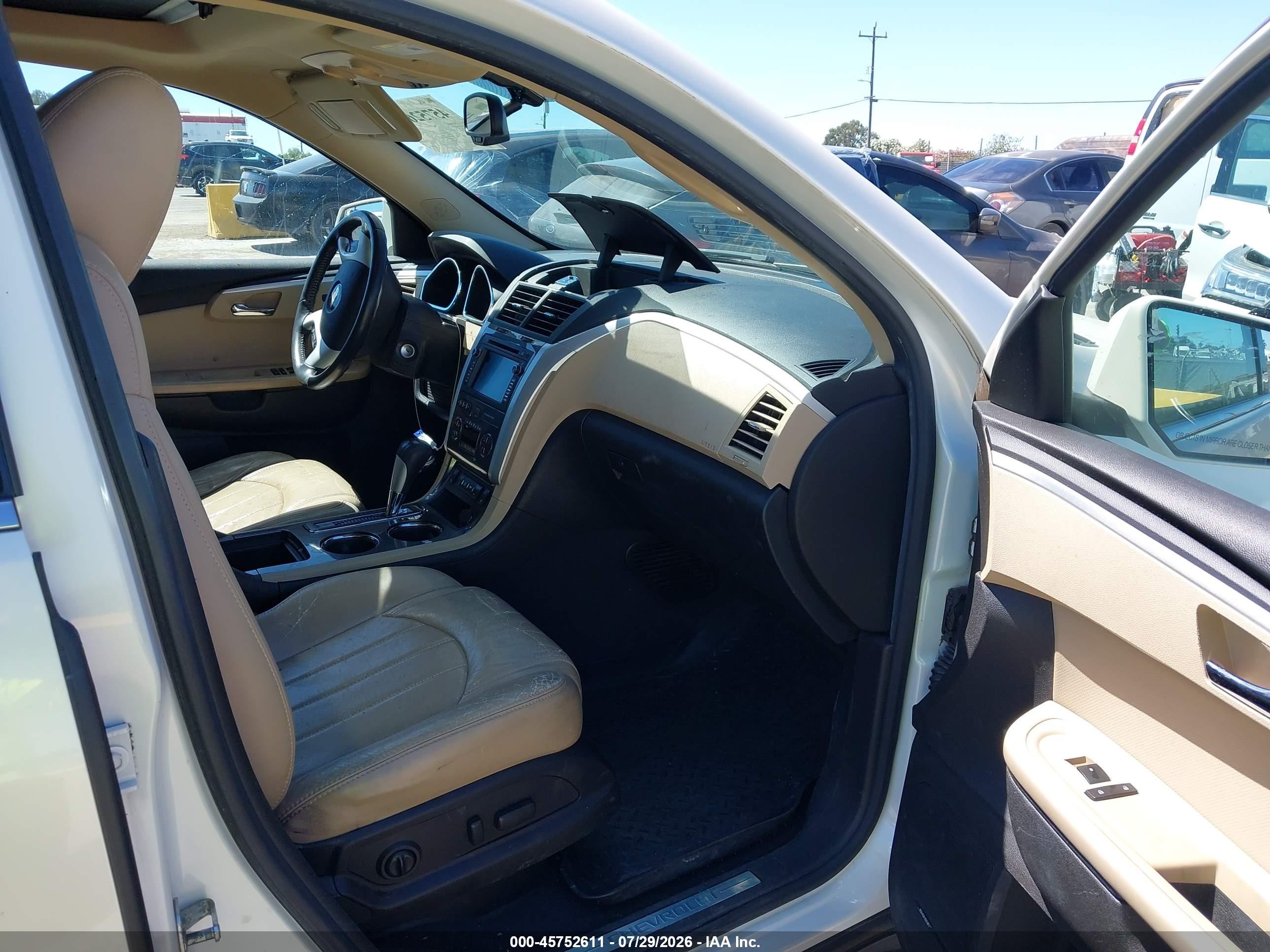 2011 Chevrolet Traverse Ltz White vin: 1GNKVLED2BJ271041