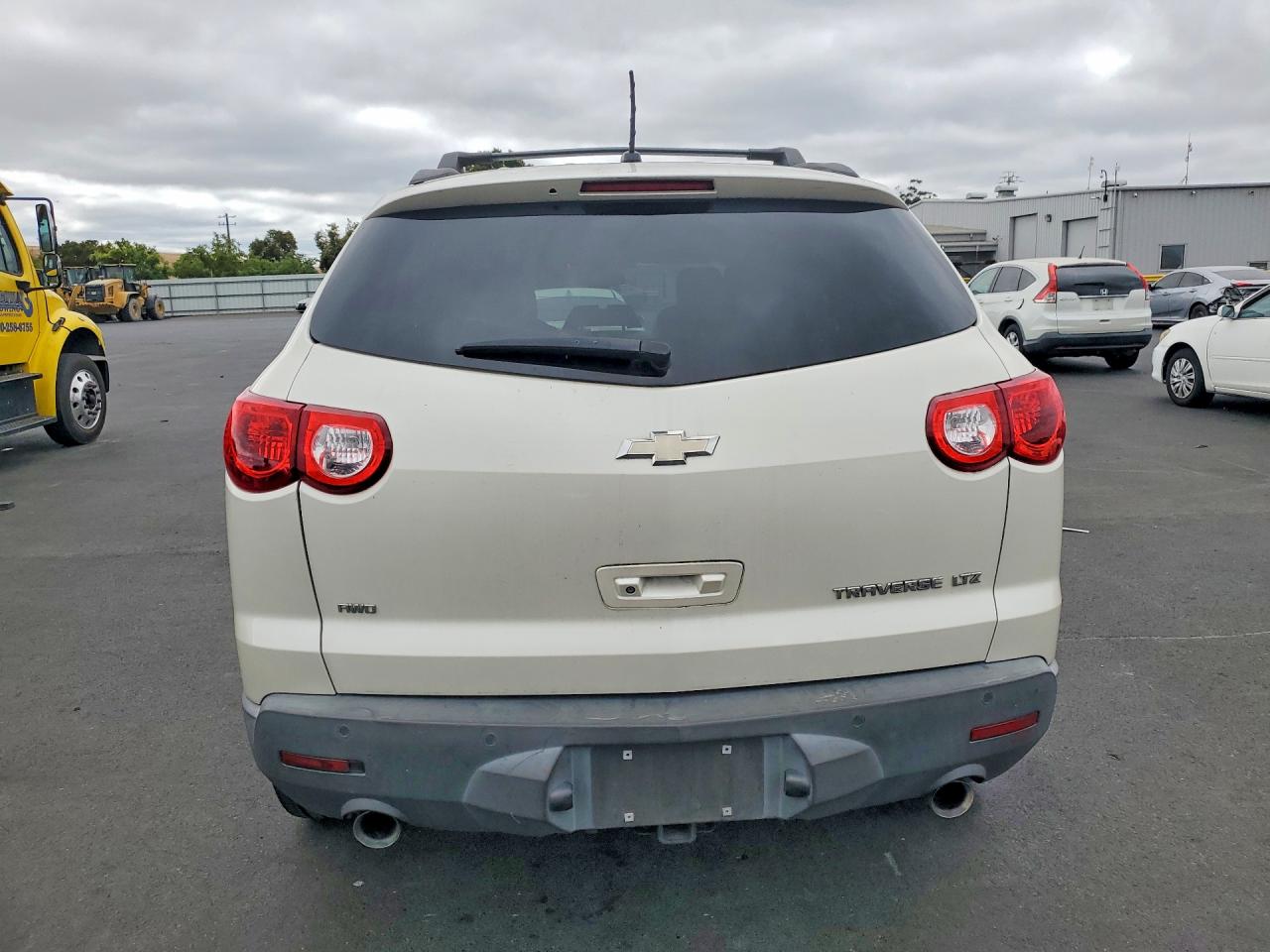 2011 Chevrolet Traverse Ltz Beige vin: 1GNKVLED2BJ271041