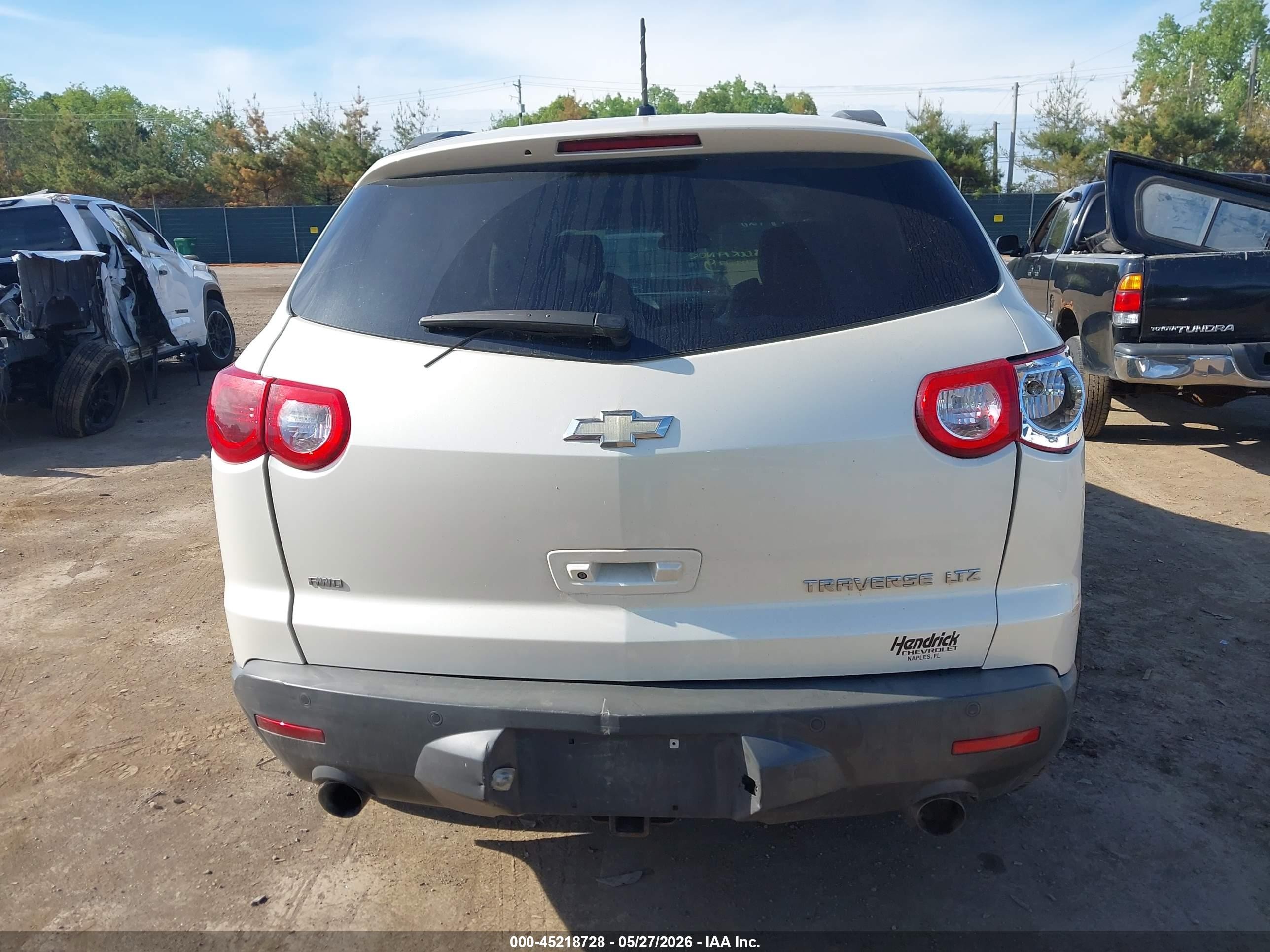 2011 Chevrolet Traverse Ltz White vin: 1GNKVLED3BJ281254