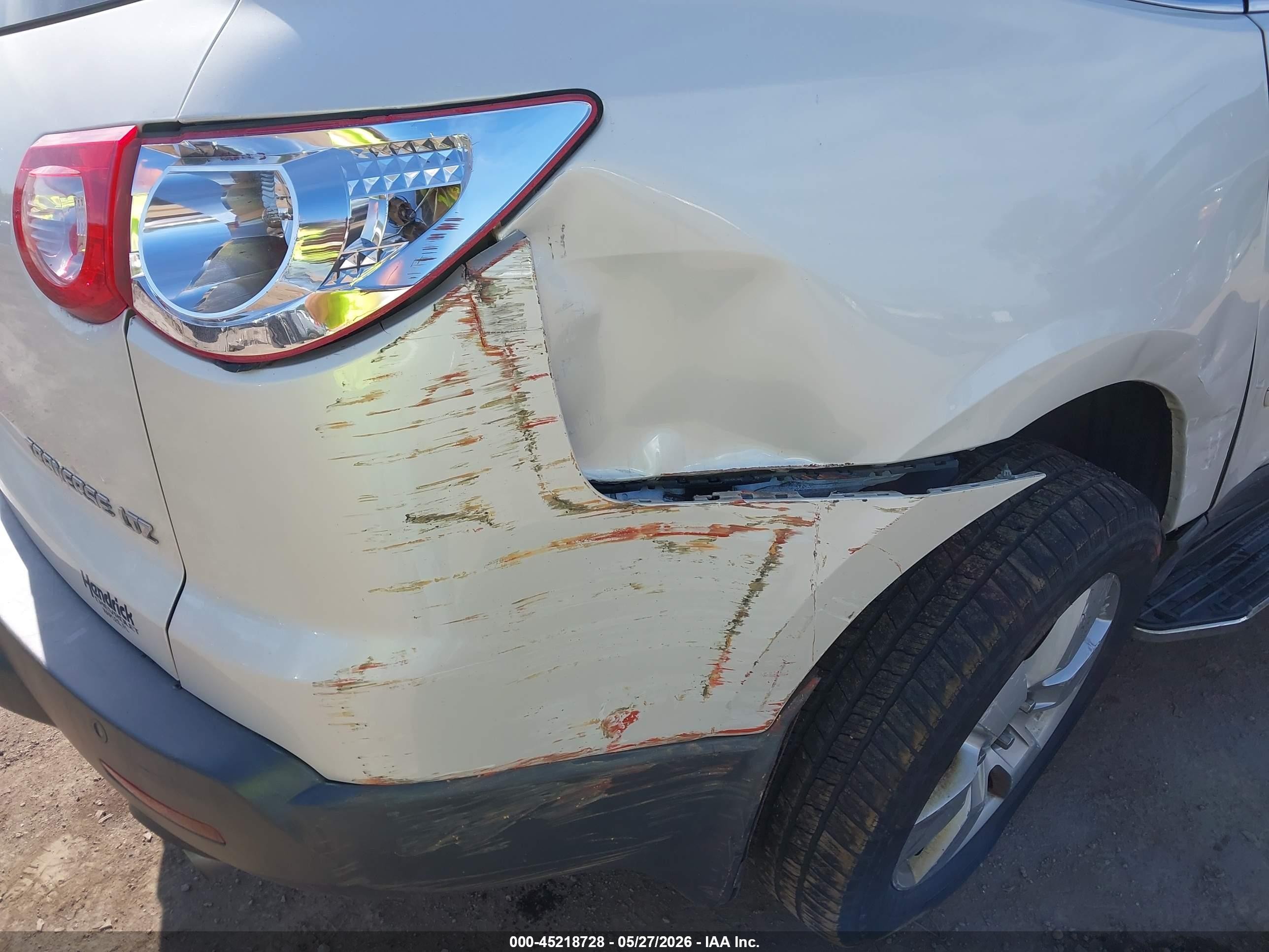 2011 Chevrolet Traverse Ltz White vin: 1GNKVLED3BJ281254
