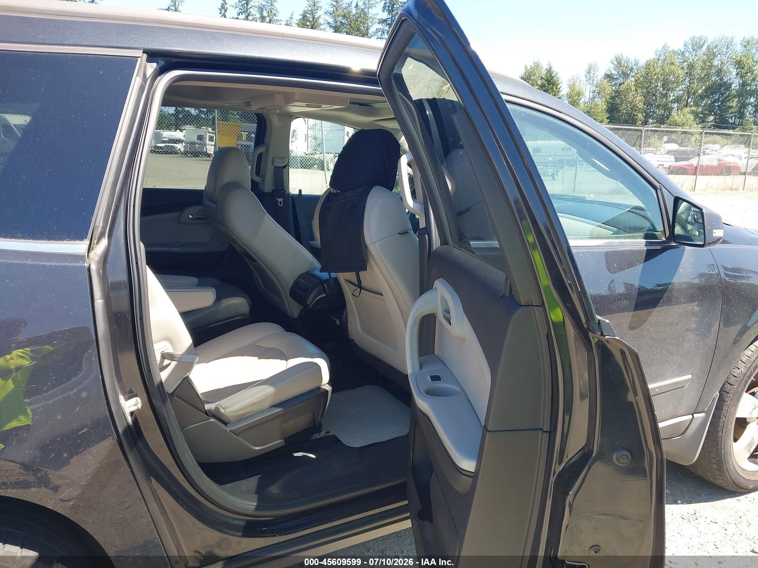 2011 Chevrolet Traverse Ltz Gray vin: 1GNKVLED3BJ281772
