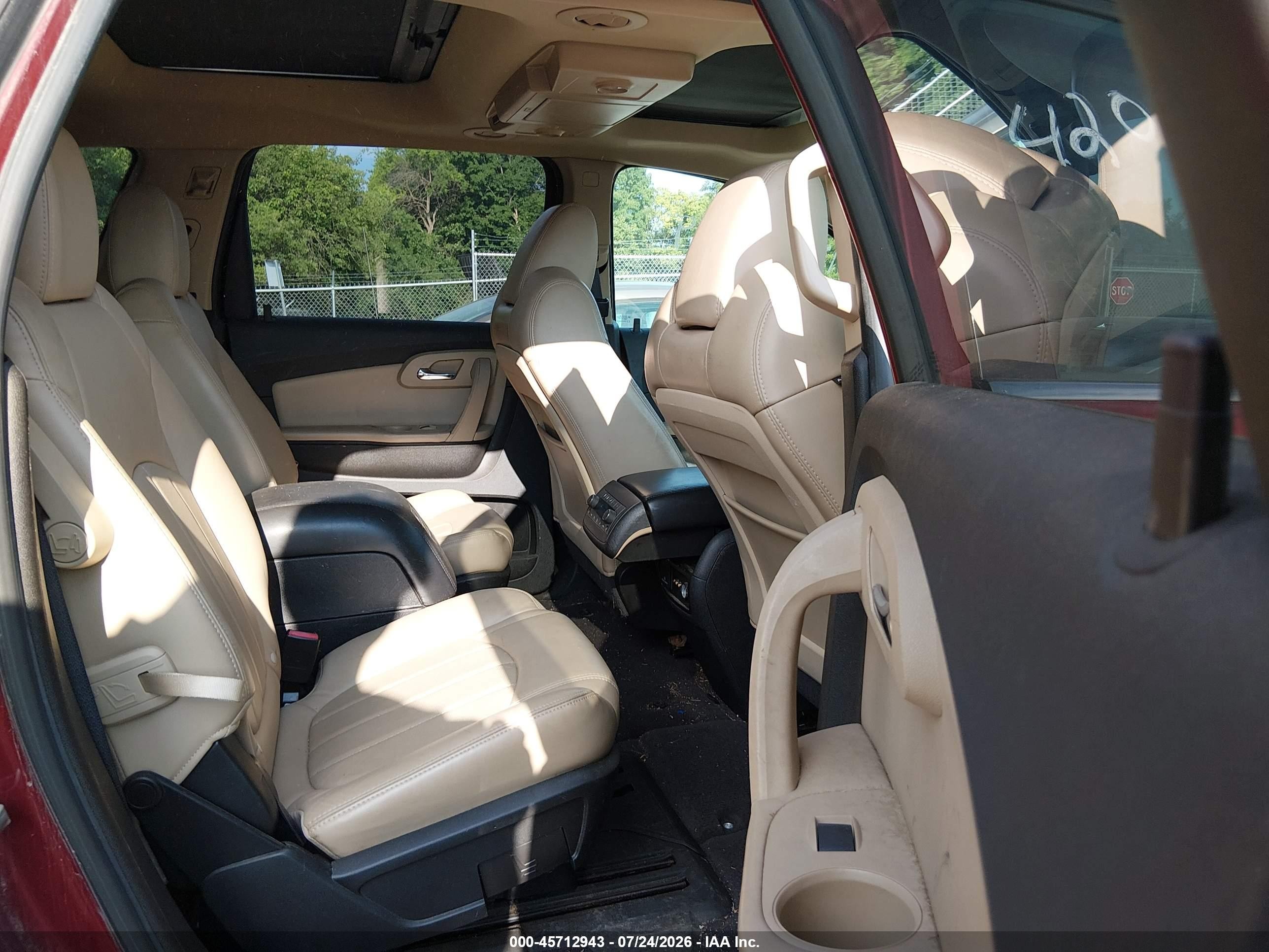 2011 Chevrolet Traverse Ltz Red vin: 1GNKVLED7BJ120096