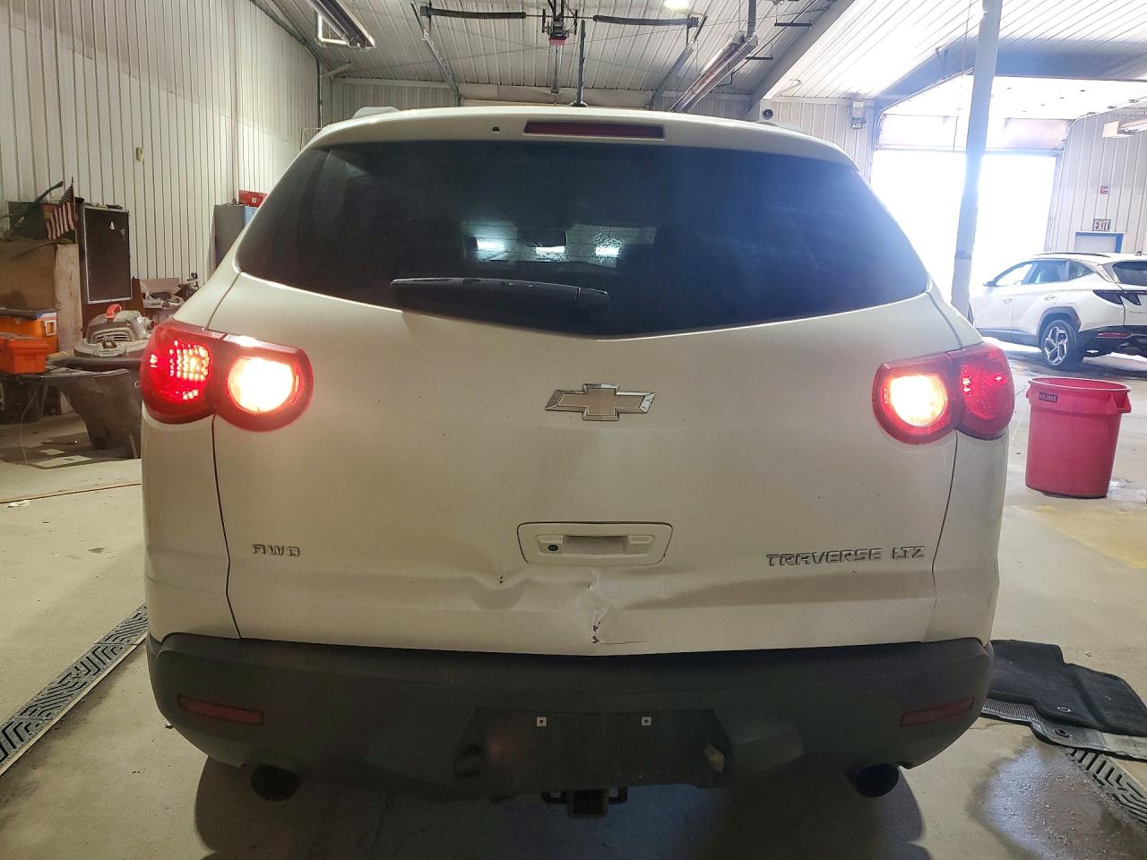 2011 Chevrolet Traverse Ltz White vin: 1GNKVLED7BJ206377