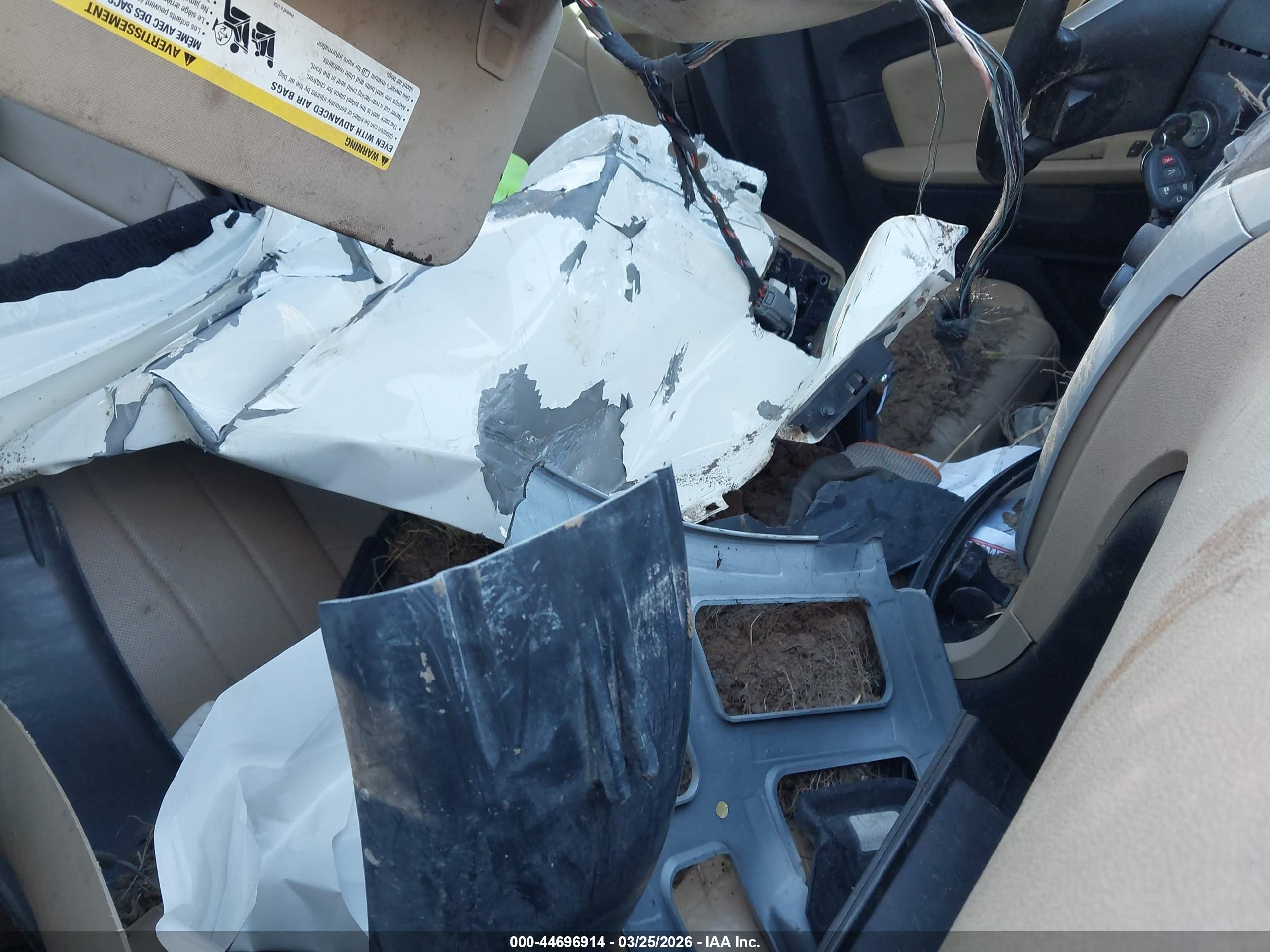 2012 Chevrolet Traverse Ltz Белый vin: 1GNKVLED8CJ324455