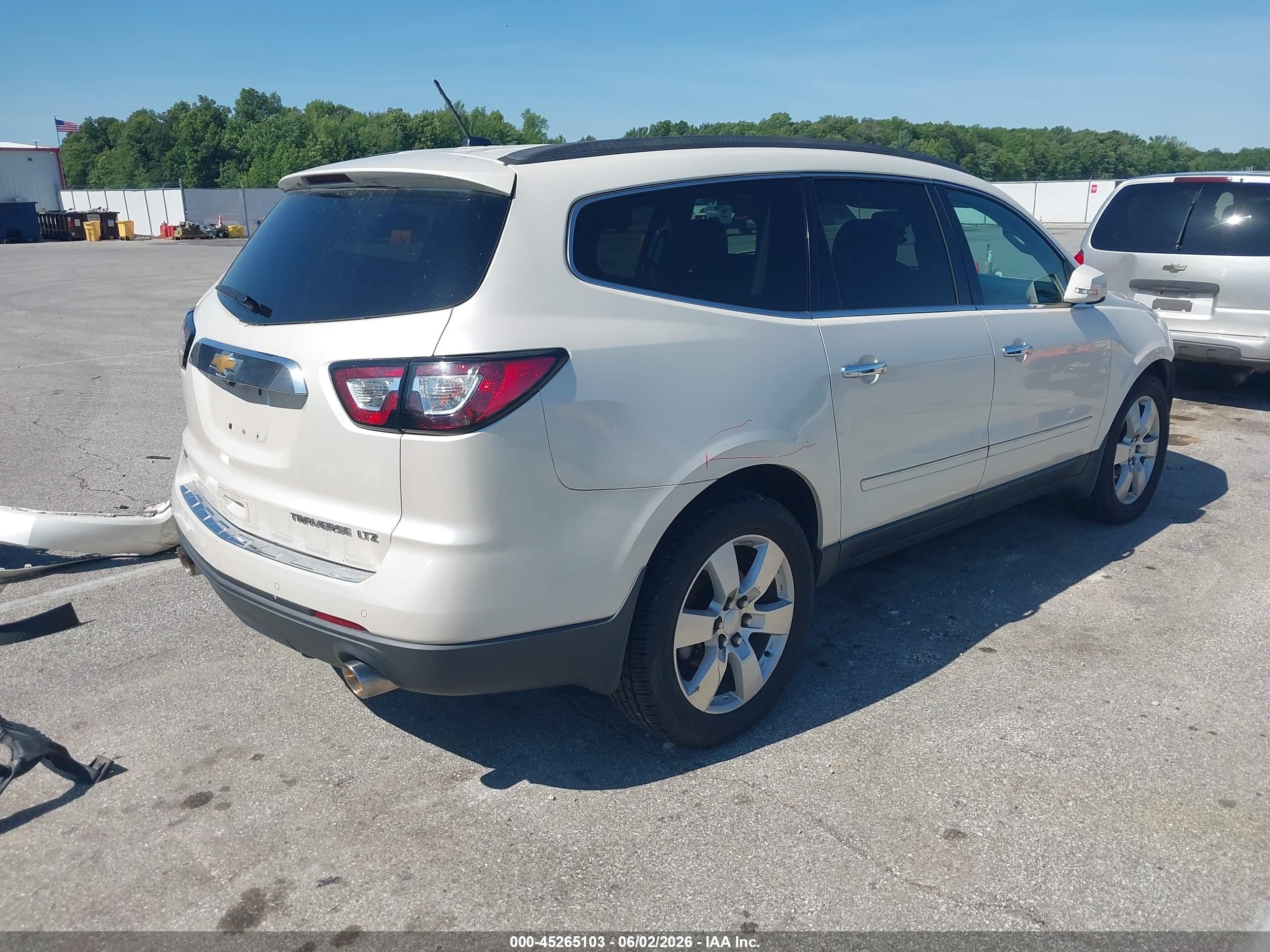 2013 Chevrolet Traverse Ltz White vin: 1GNKVLKD8DJ262402