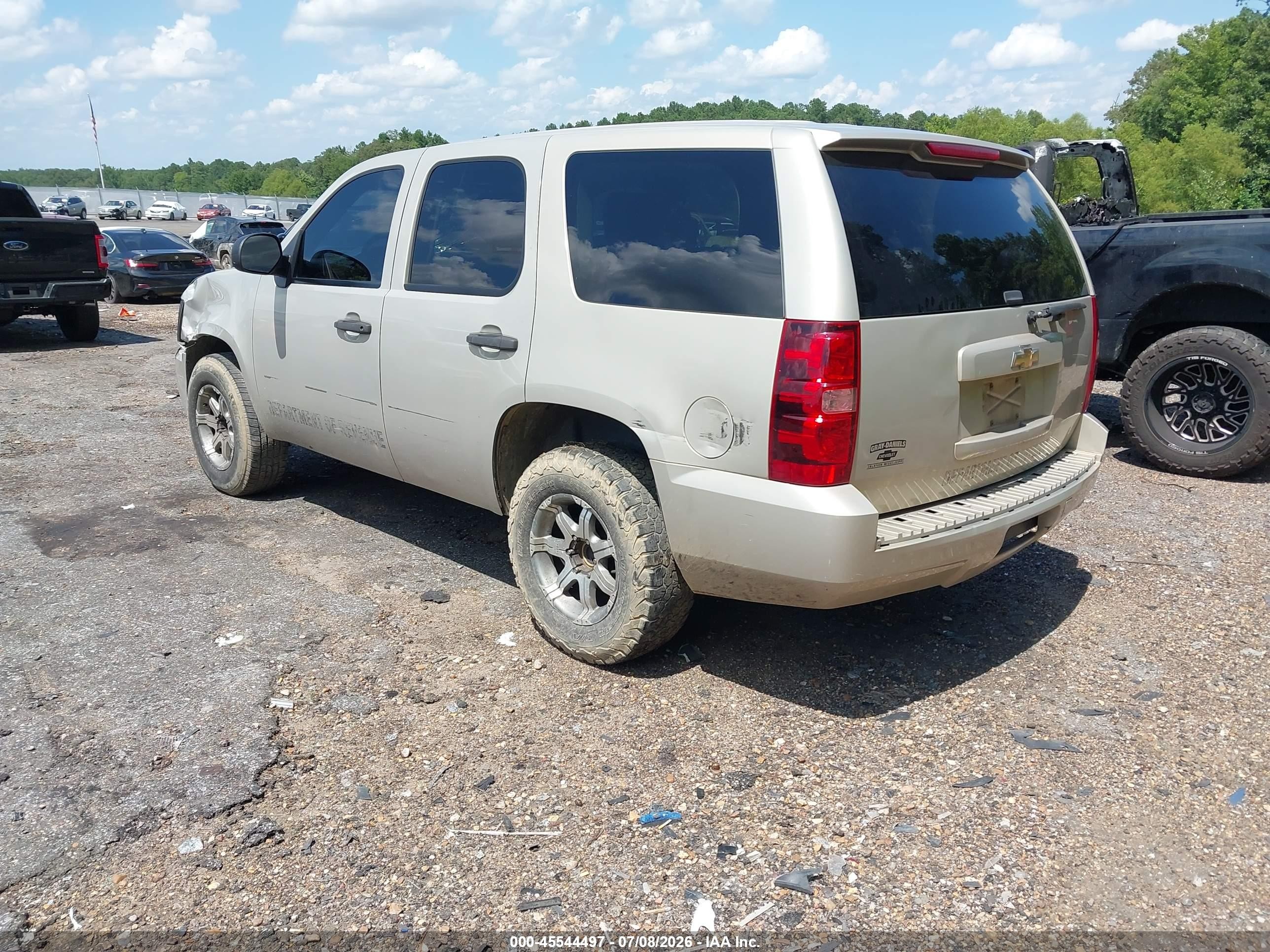 2011 Chevrolet Tahoe Commercial Gold vin: 1GNLC2E00BR289640