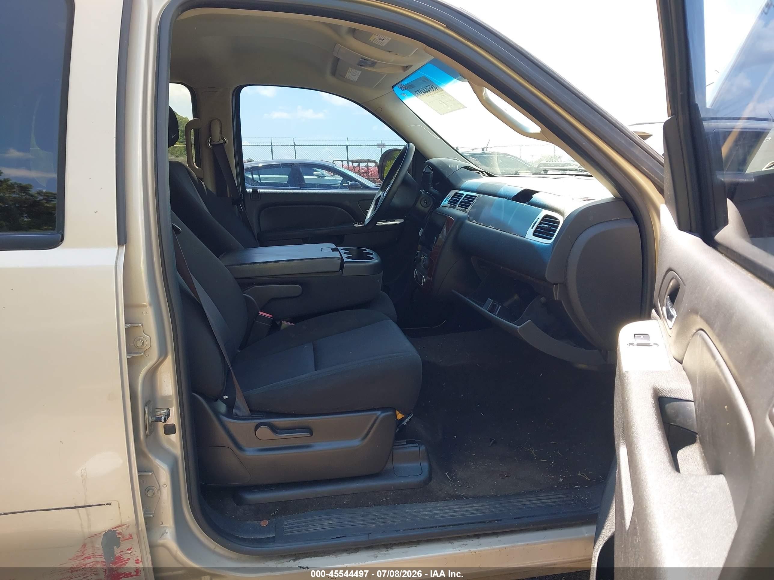2011 Chevrolet Tahoe Commercial Gold vin: 1GNLC2E00BR289640