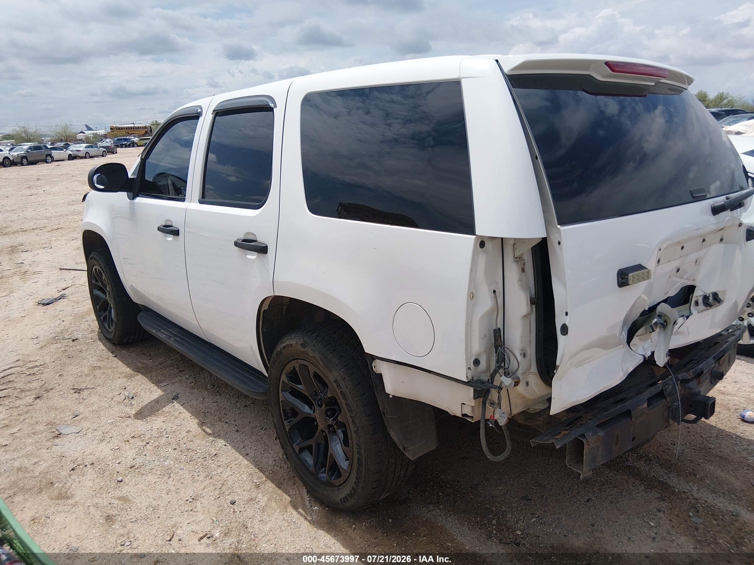 2013 Chevrolet Tahoe Commercial White vin: 1GNLC2E00DR253126