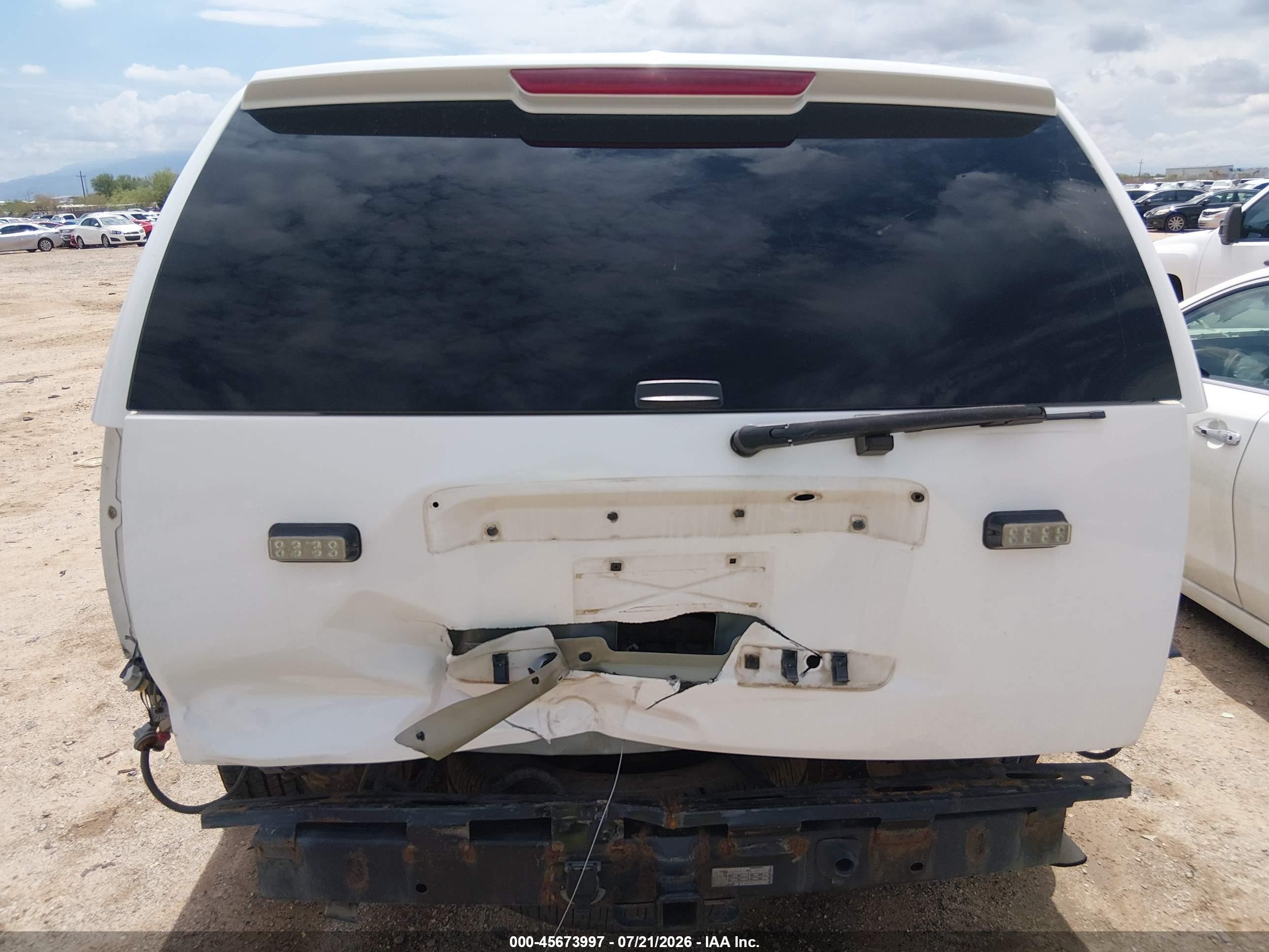 2013 Chevrolet Tahoe Commercial White vin: 1GNLC2E00DR253126