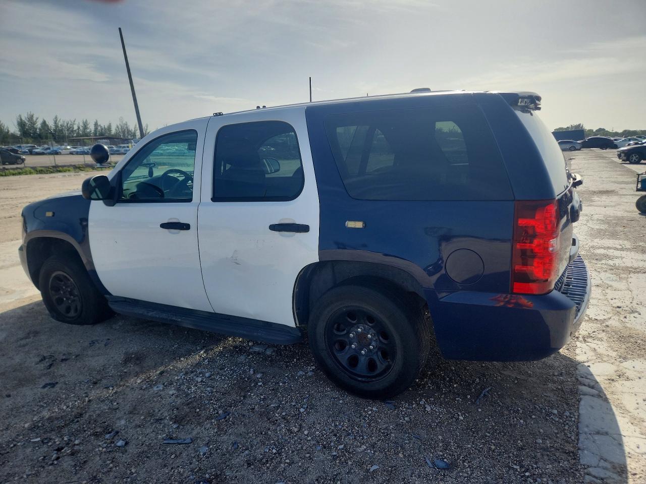 2014 Chevrolet Tahoe Police White vin: 1GNLC2E01ER229287