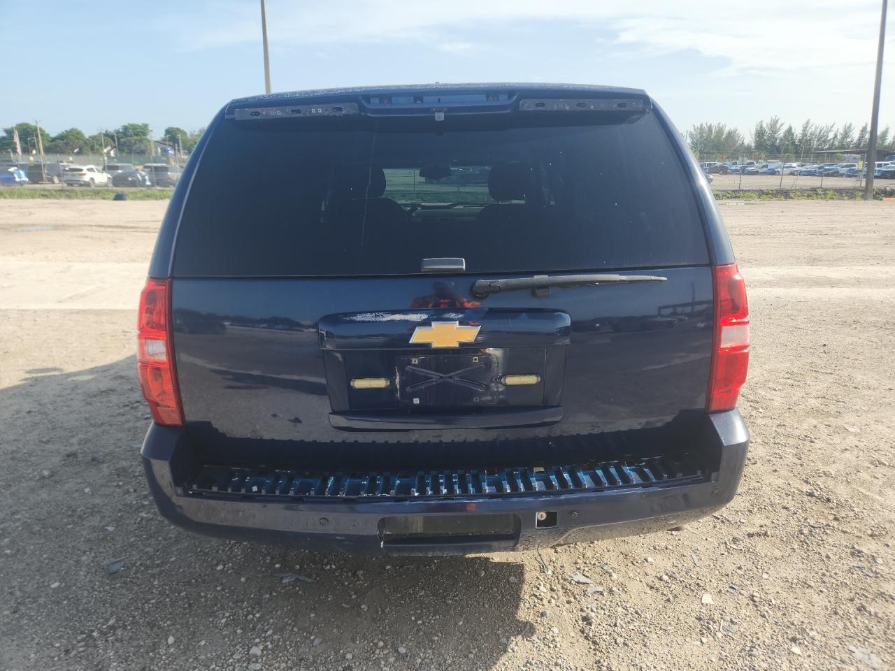 2014 Chevrolet Tahoe Police White vin: 1GNLC2E01ER229287 Damage: Lift Gate, Previous Repair, Substd Mismatch Color