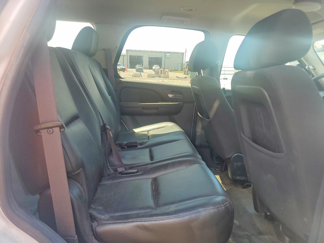 2012 Chevrolet Tahoe Police White vin: 1GNLC2E02CR283355