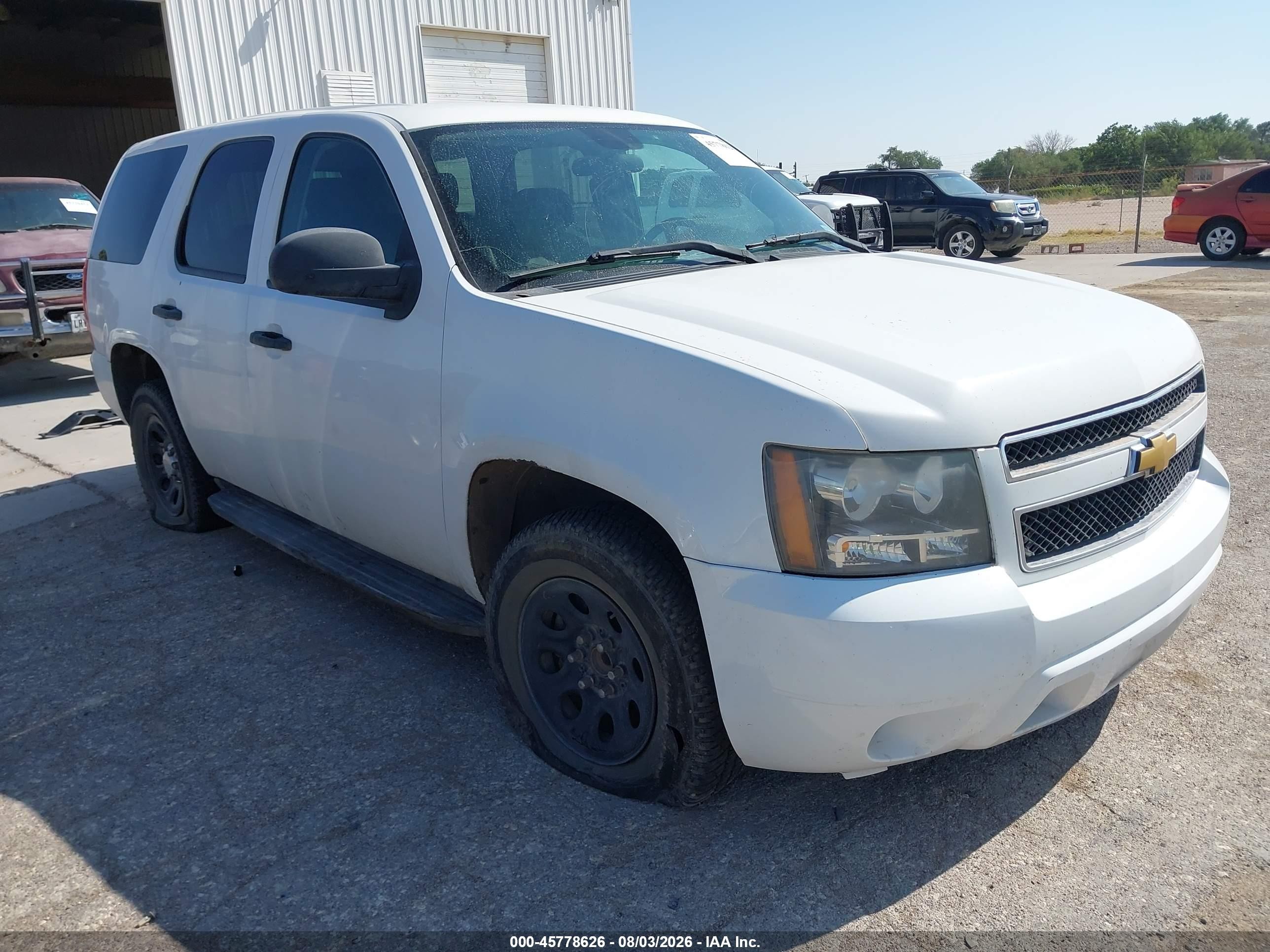 2013 Chevrolet Tahoe Commercial White vin: 1GNLC2E02DR302780