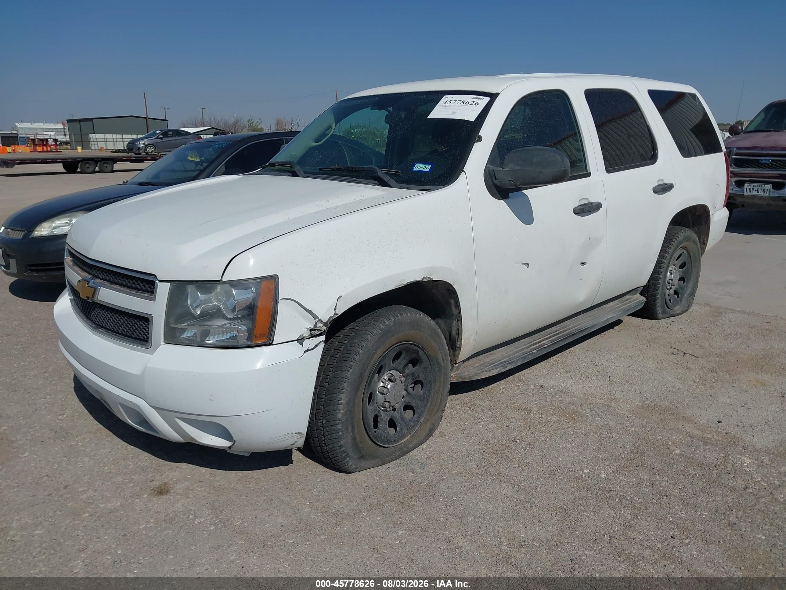 2013 Chevrolet Tahoe Commercial White vin: 1GNLC2E02DR302780
