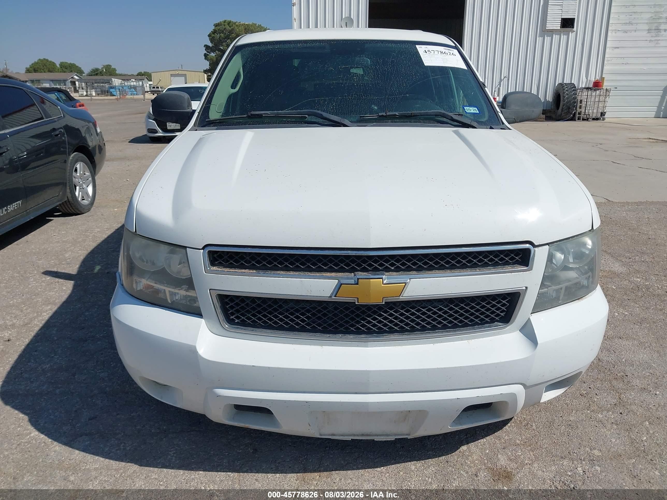 2013 Chevrolet Tahoe Commercial White vin: 1GNLC2E02DR302780