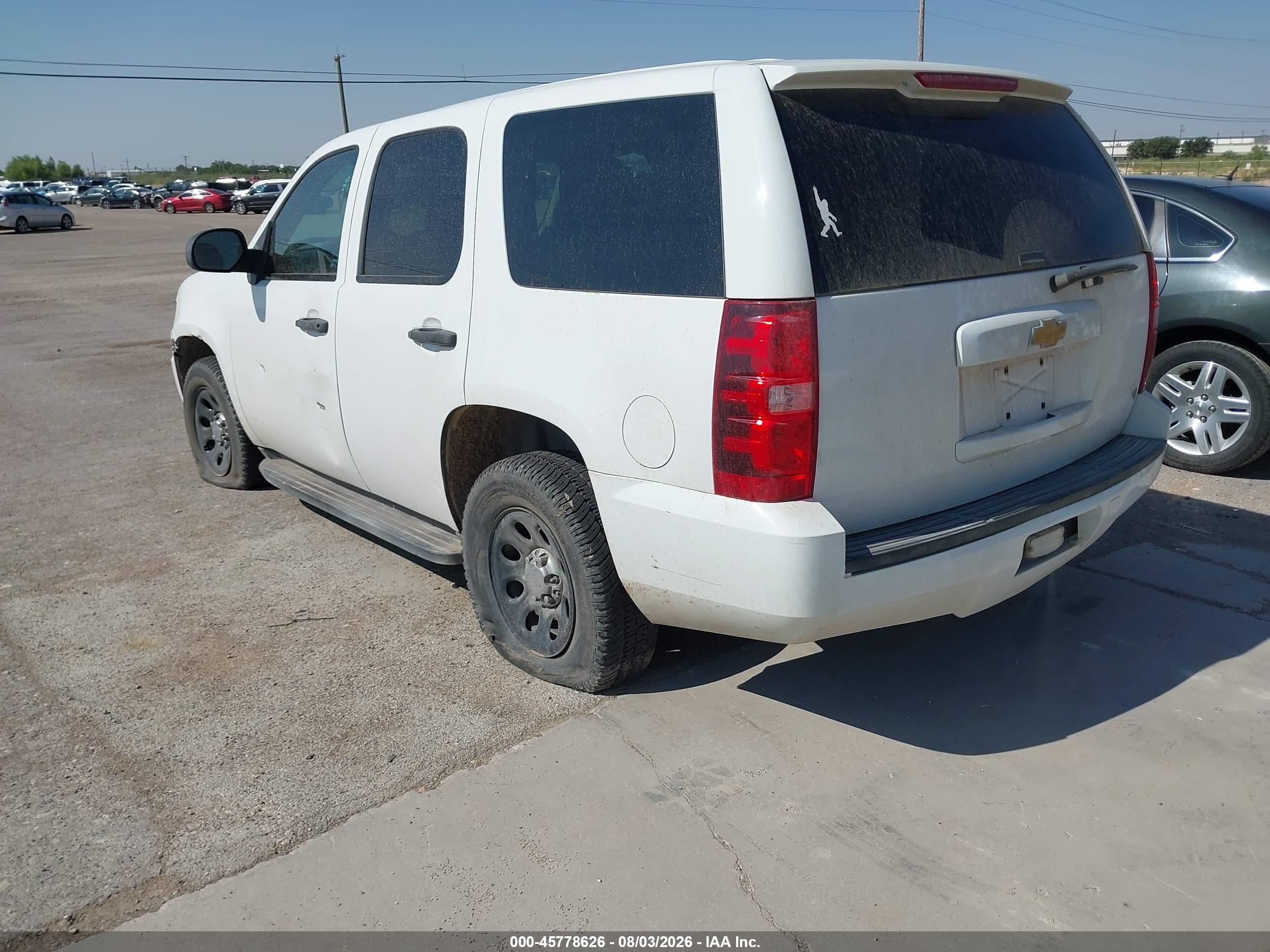 2013 Chevrolet Tahoe Commercial White vin: 1GNLC2E02DR302780