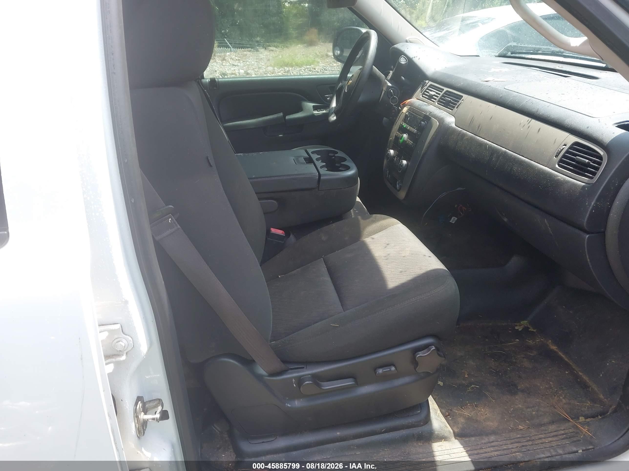 2014 Chevrolet Tahoe Commercial White vin: 1GNLC2E03ER199824