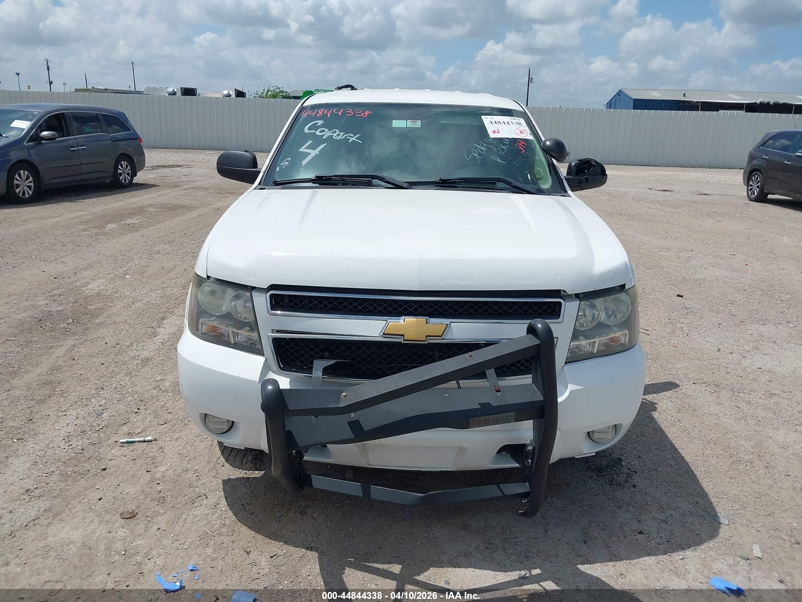 2013 Chevrolet Tahoe Commercial Fleet White vin: 1GNLC2E04DR161257