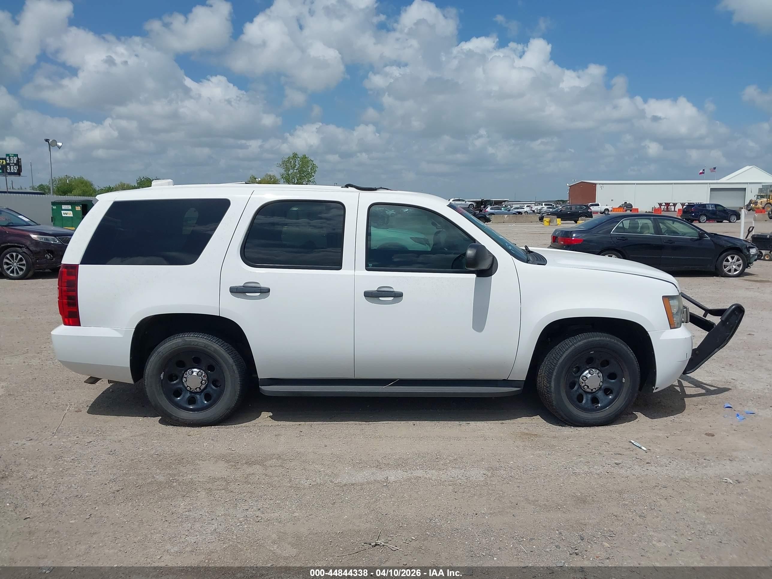 2013 Chevrolet Tahoe Commercial Fleet White vin: 1GNLC2E04DR161257