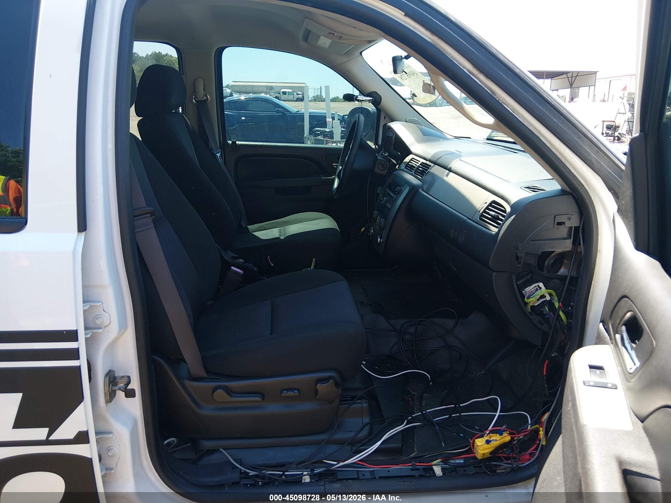 2014 Chevrolet Tahoe Commercial Fleet White vin: 1GNLC2E04ER150602