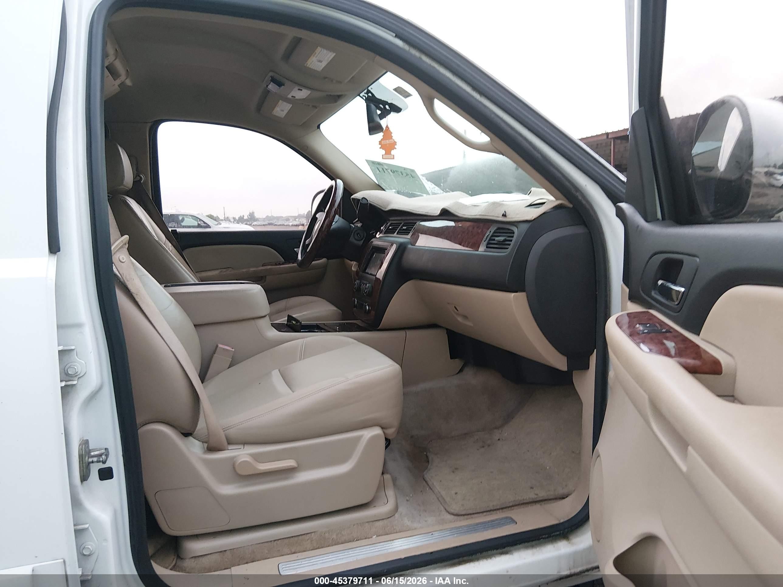 2014 Chevrolet Tahoe Commercial Fleet White vin: 1GNLC2E04ER192641