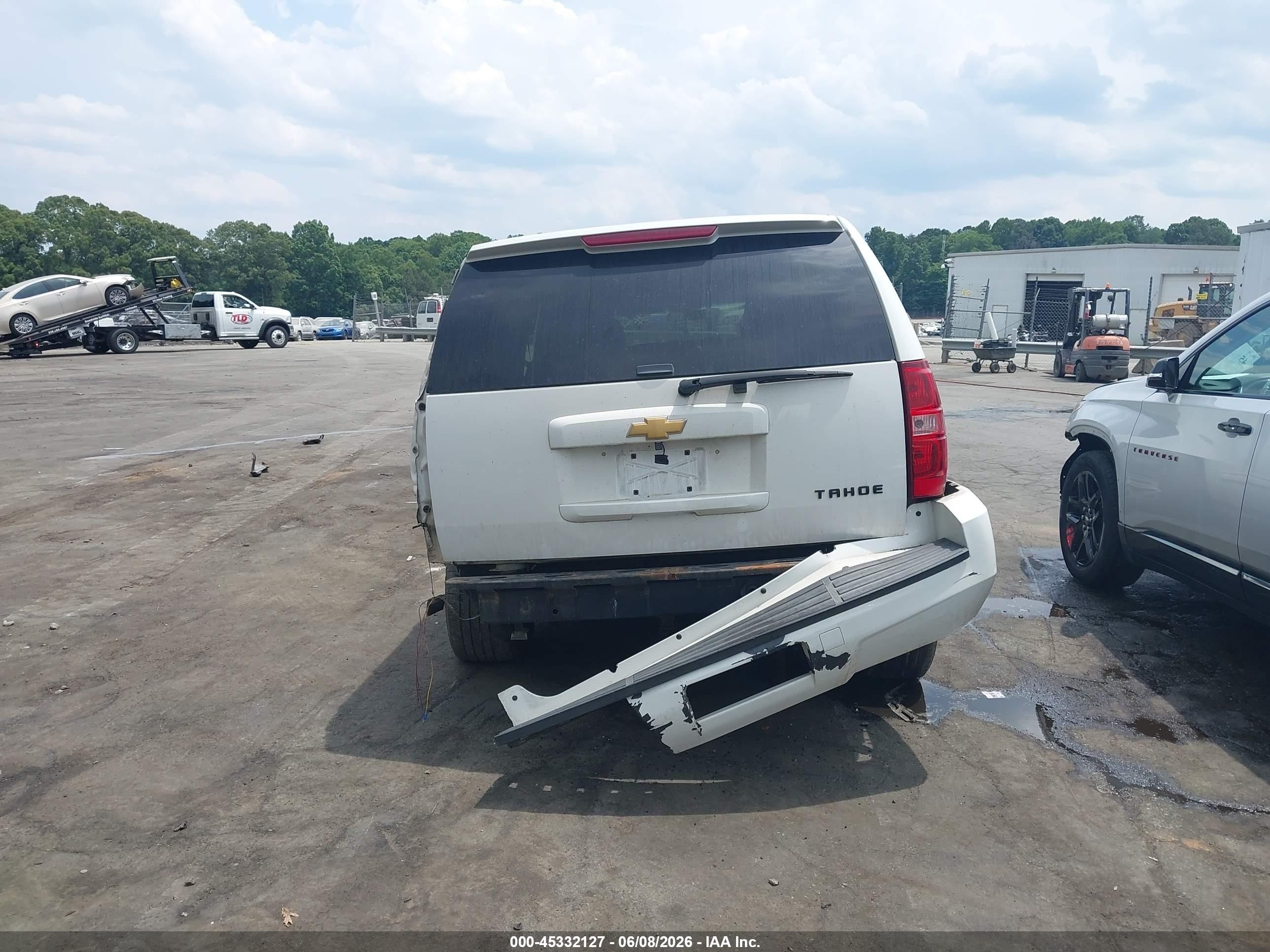 2013 Chevrolet Tahoe Commercial Fleet White vin: 1GNLC2E05DR254384