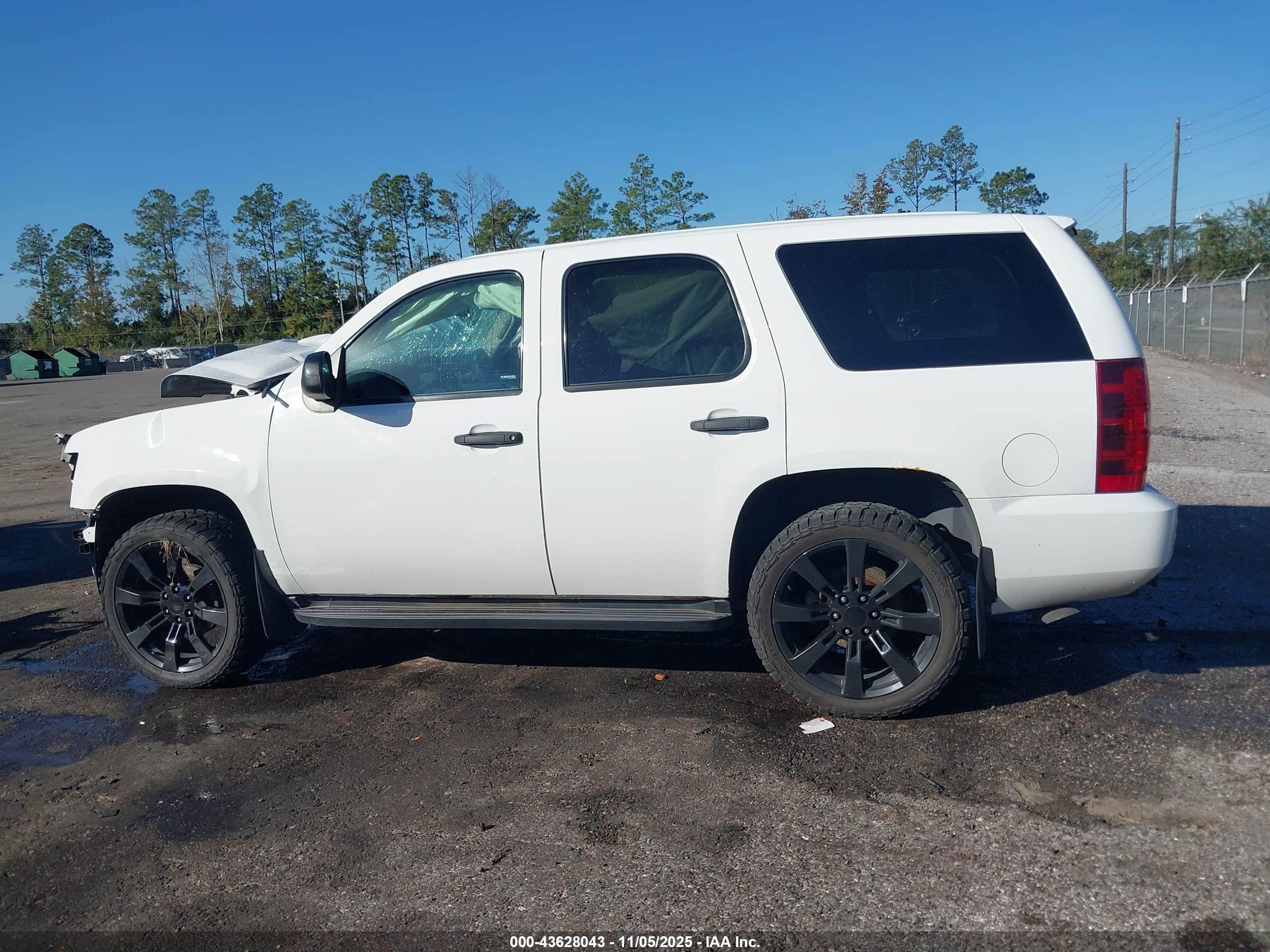 2013 Chevrolet Tahoe Commercial Fleet White vin: 1GNLC2E0XDR343822