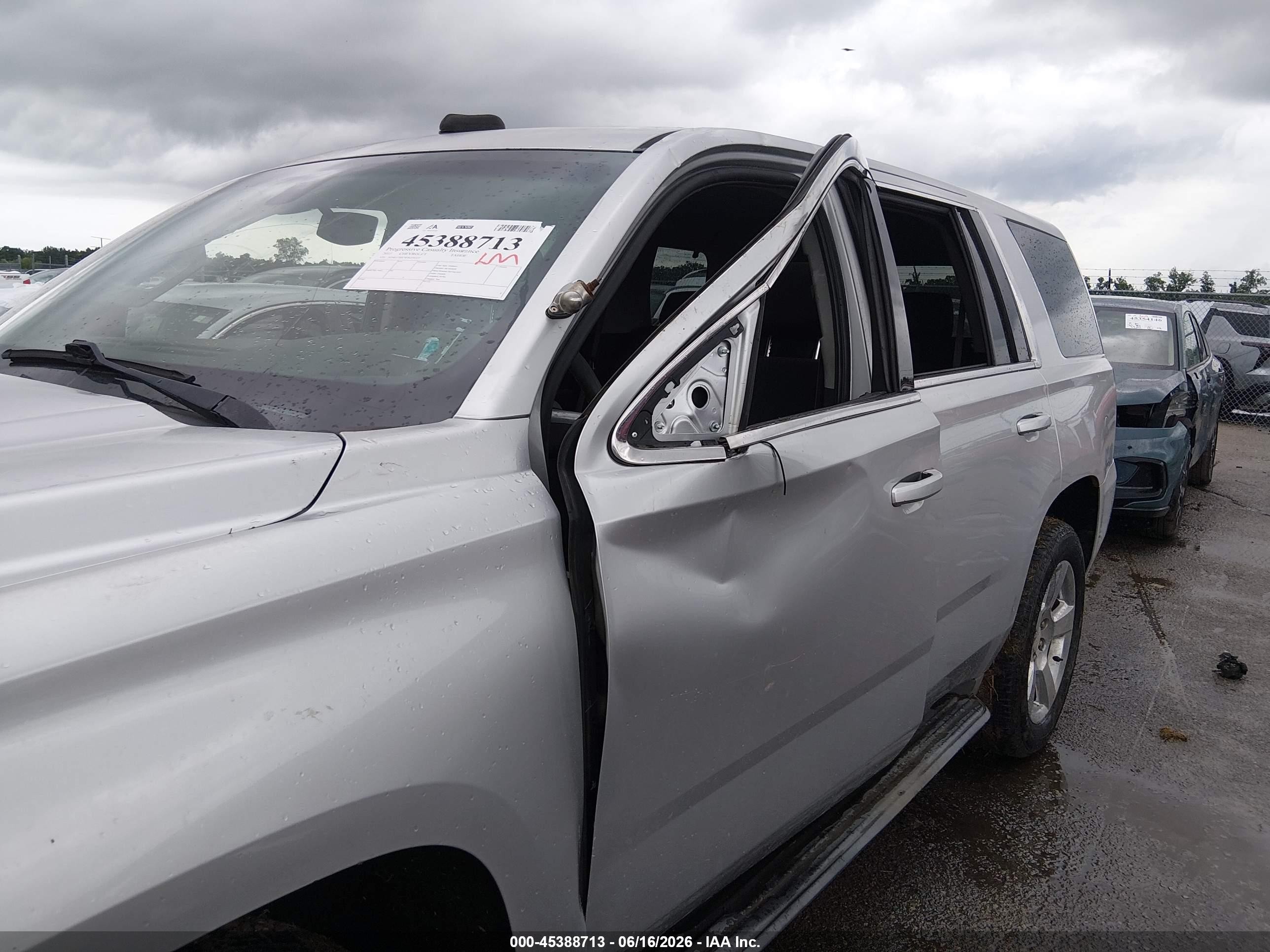2015 Chevrolet Tahoe Commercial Fleet Silver vin: 1GNLC2EC9FR274327