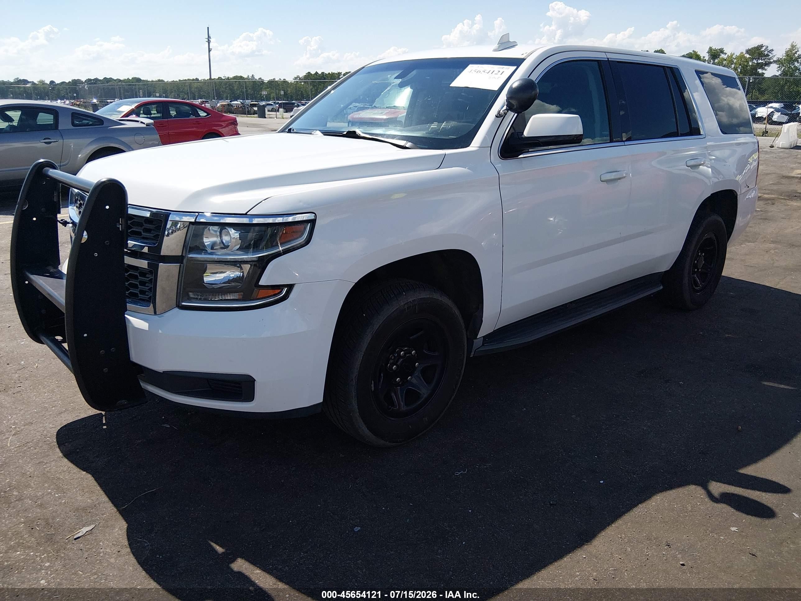 2015 Chevrolet Tahoe Commercial White vin: 1GNLC2EC9FR717222