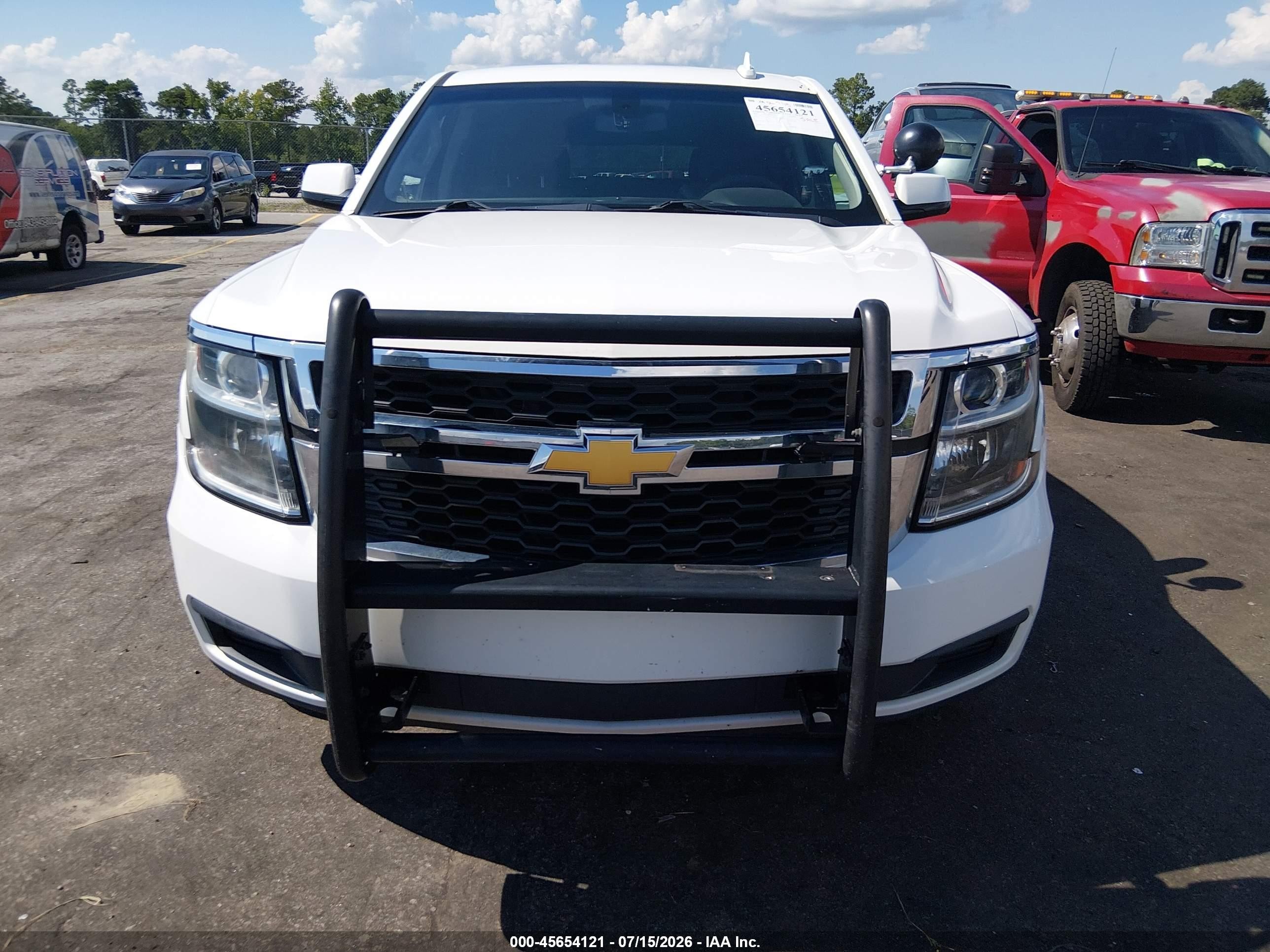 2015 Chevrolet Tahoe Commercial White vin: 1GNLC2EC9FR717222