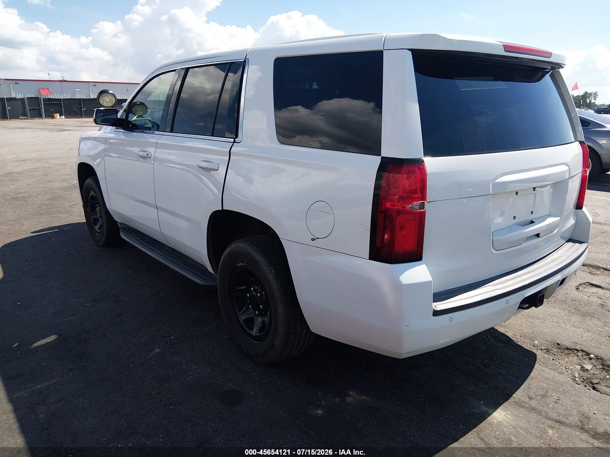 2015 Chevrolet Tahoe Commercial White vin: 1GNLC2EC9FR717222