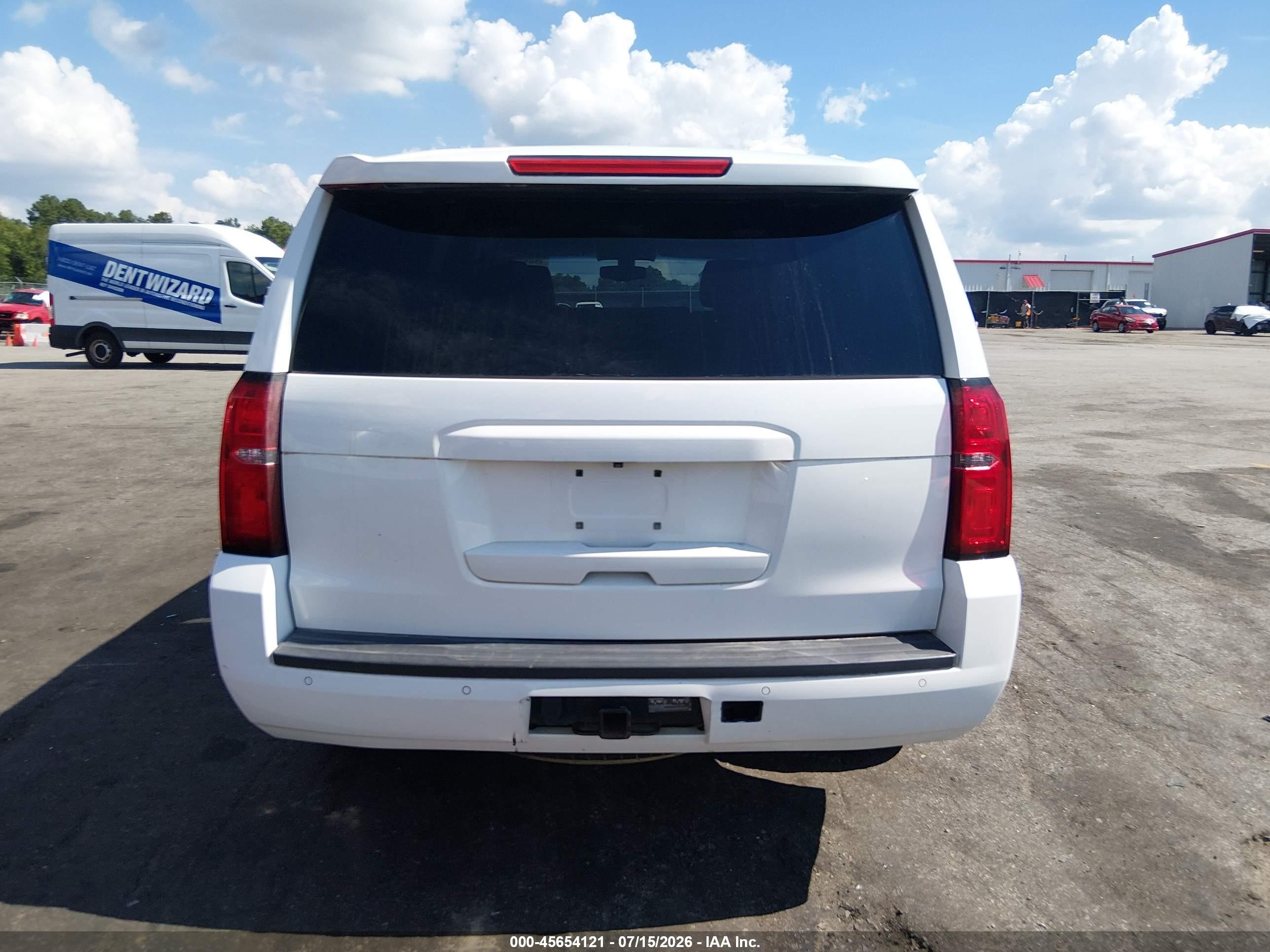 2015 Chevrolet Tahoe Commercial White vin: 1GNLC2EC9FR717222