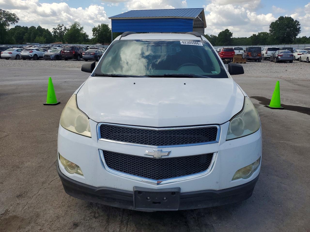2010 Chevrolet Traverse Ls White vin: 1GNLREED0AS117926