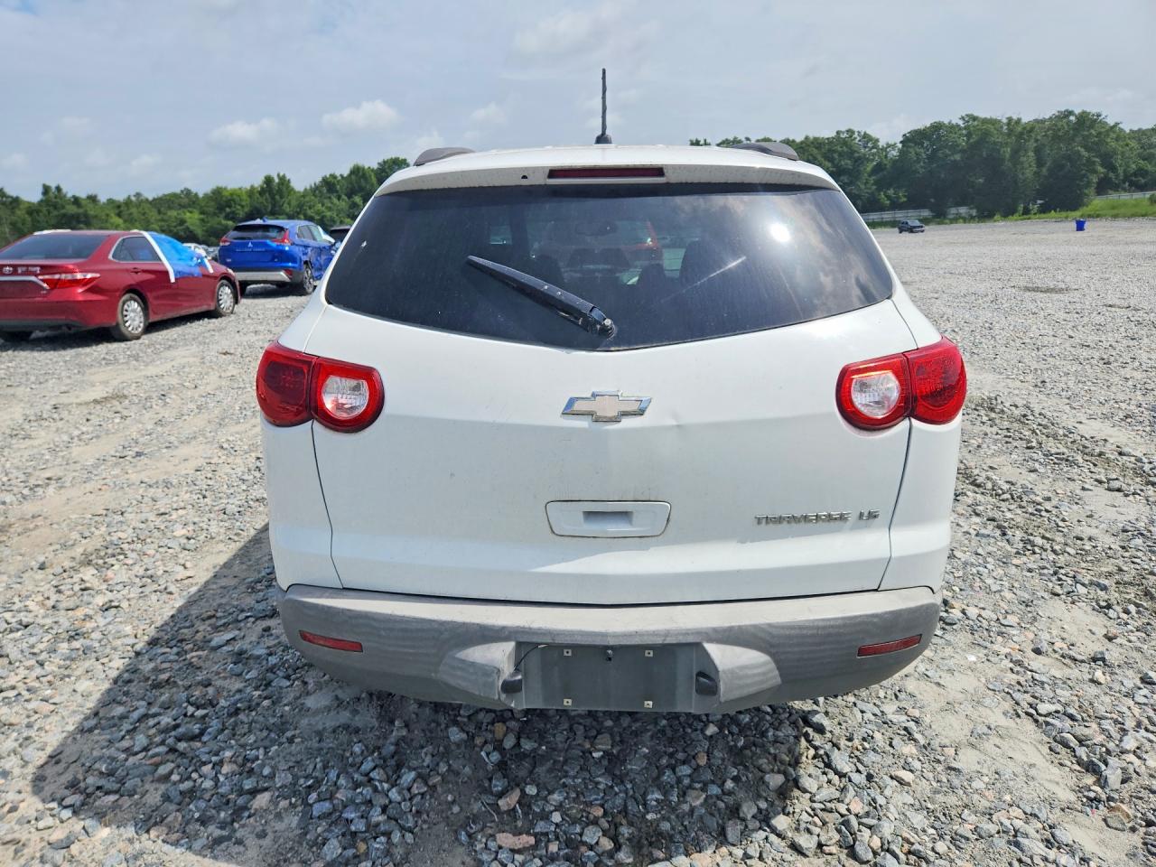 2010 Chevrolet Traverse Ls White vin: 1GNLREED8AS155534