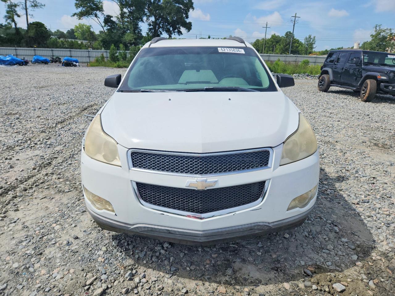 2010 Chevrolet Traverse Ls White vin: 1GNLREED8AS155534