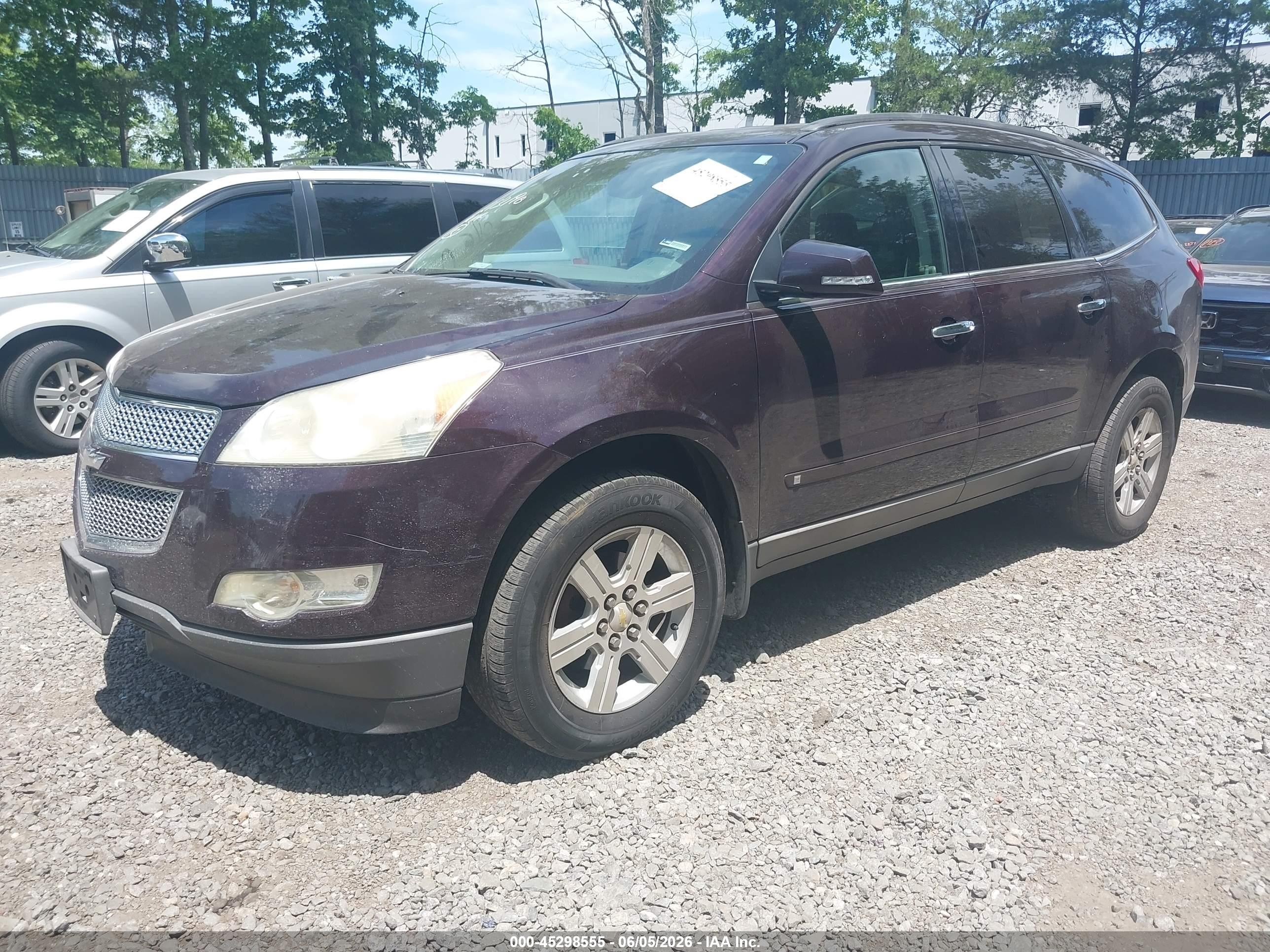 2010 Chevrolet Traverse Lt Burgundy vin: 1GNLRFED1AS108254