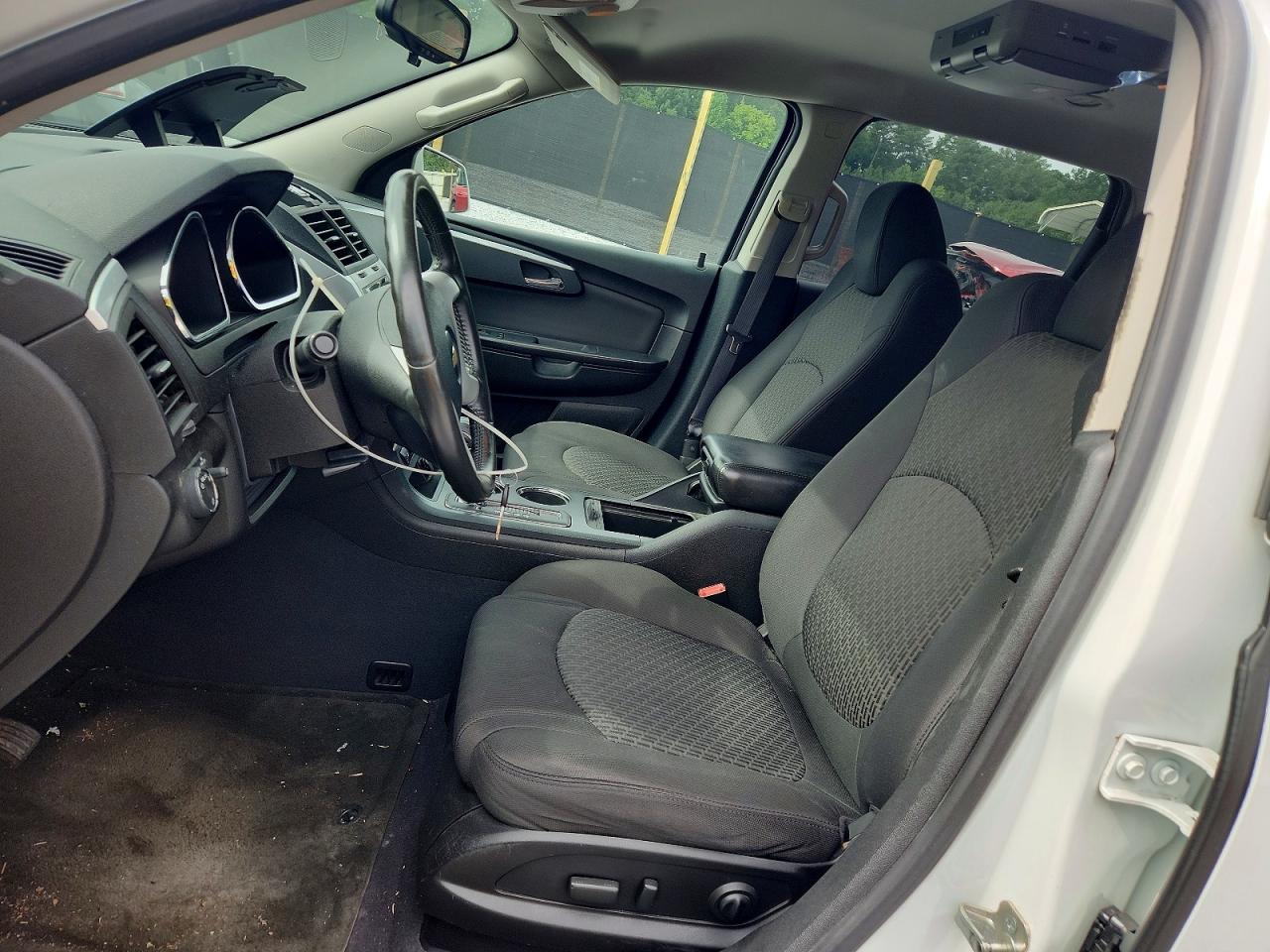 2010 Chevrolet Traverse Lt White vin: 1GNLRFED2AS110479