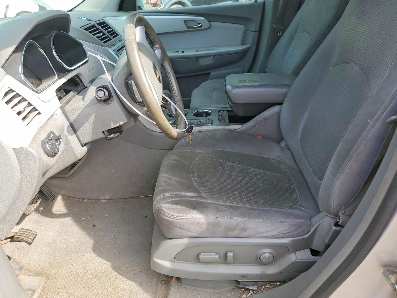 2010 Chevrolet Traverse Lt Silver vin: 1GNLRFED2AS150156
