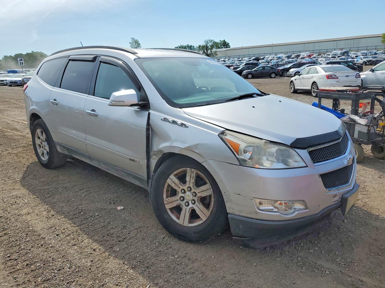 2010 Chevrolet Traverse Lt Silver vin: 1GNLRFED2AS150156