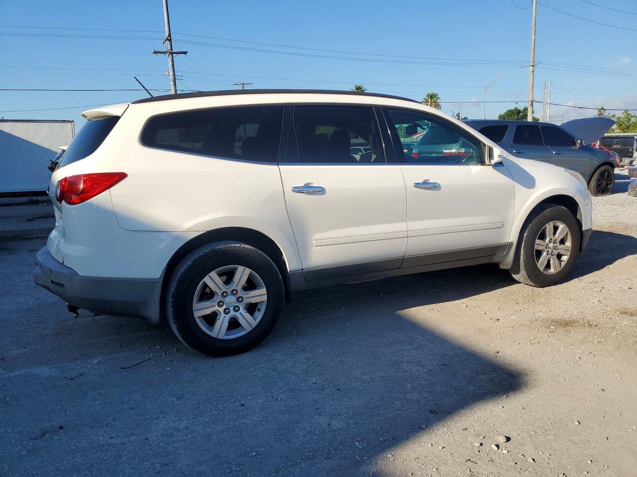 2010 Chevrolet Traverse Lt White vin: 1GNLRFED3AJ210306