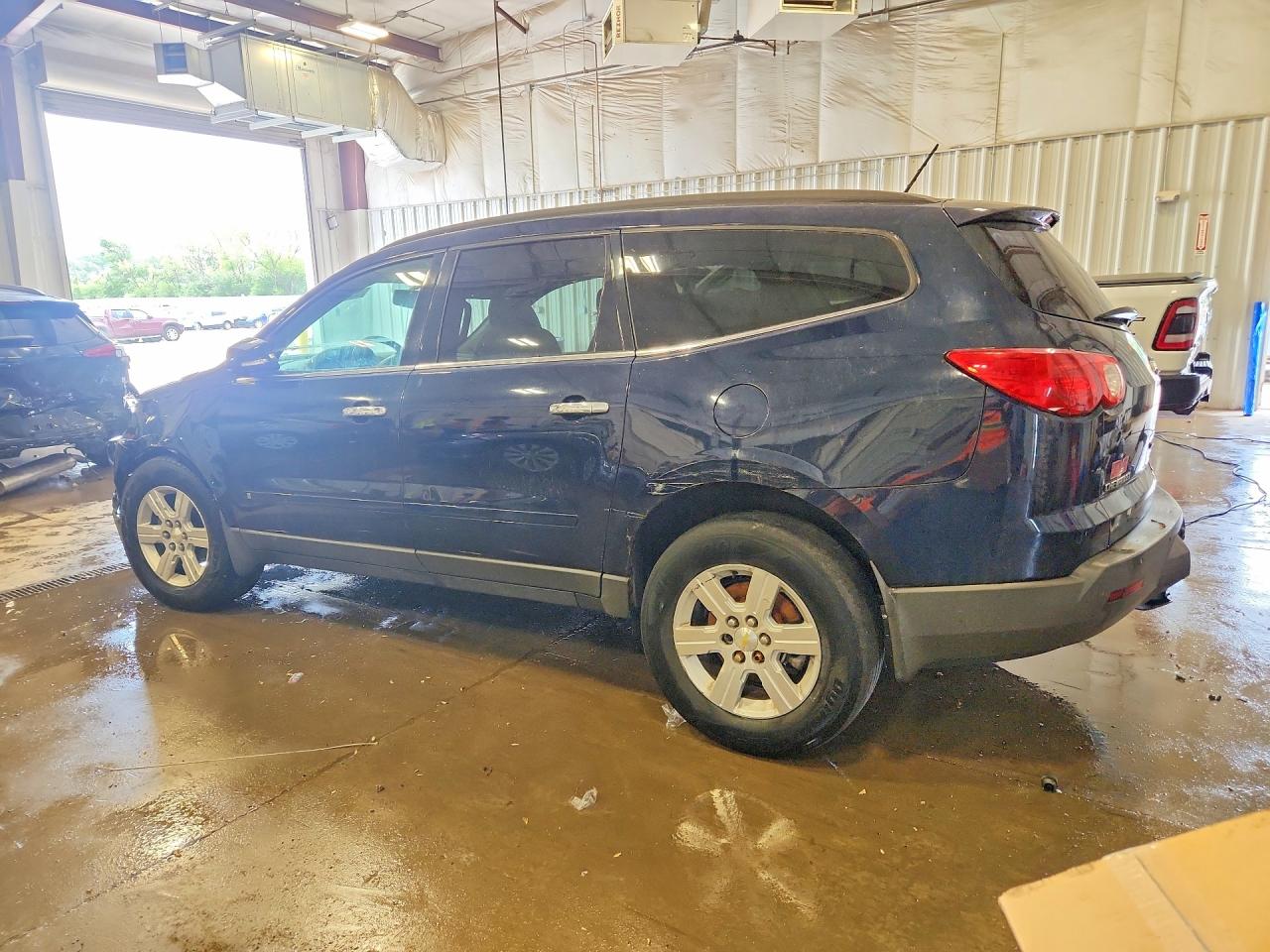 2010 Chevrolet Traverse Lt Blue vin: 1GNLRFED3AS111401